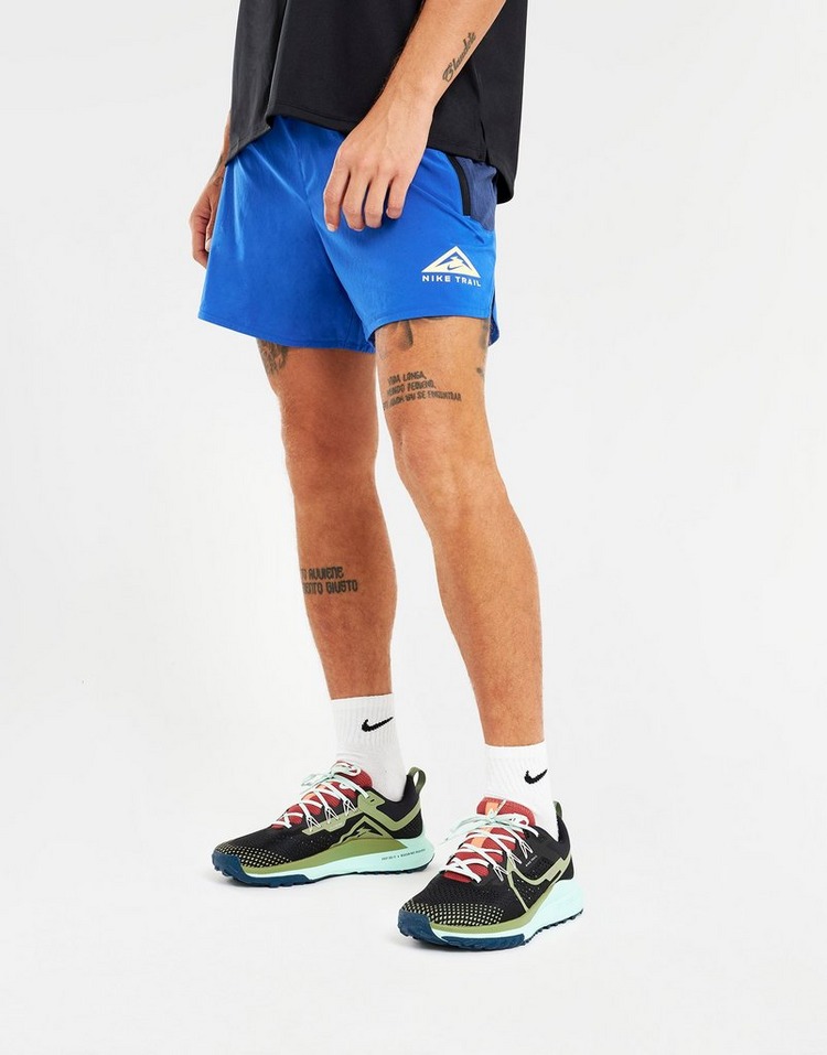 jd-sports.com.au | Nike Trail Second Sunrise 5 Inch Shorts