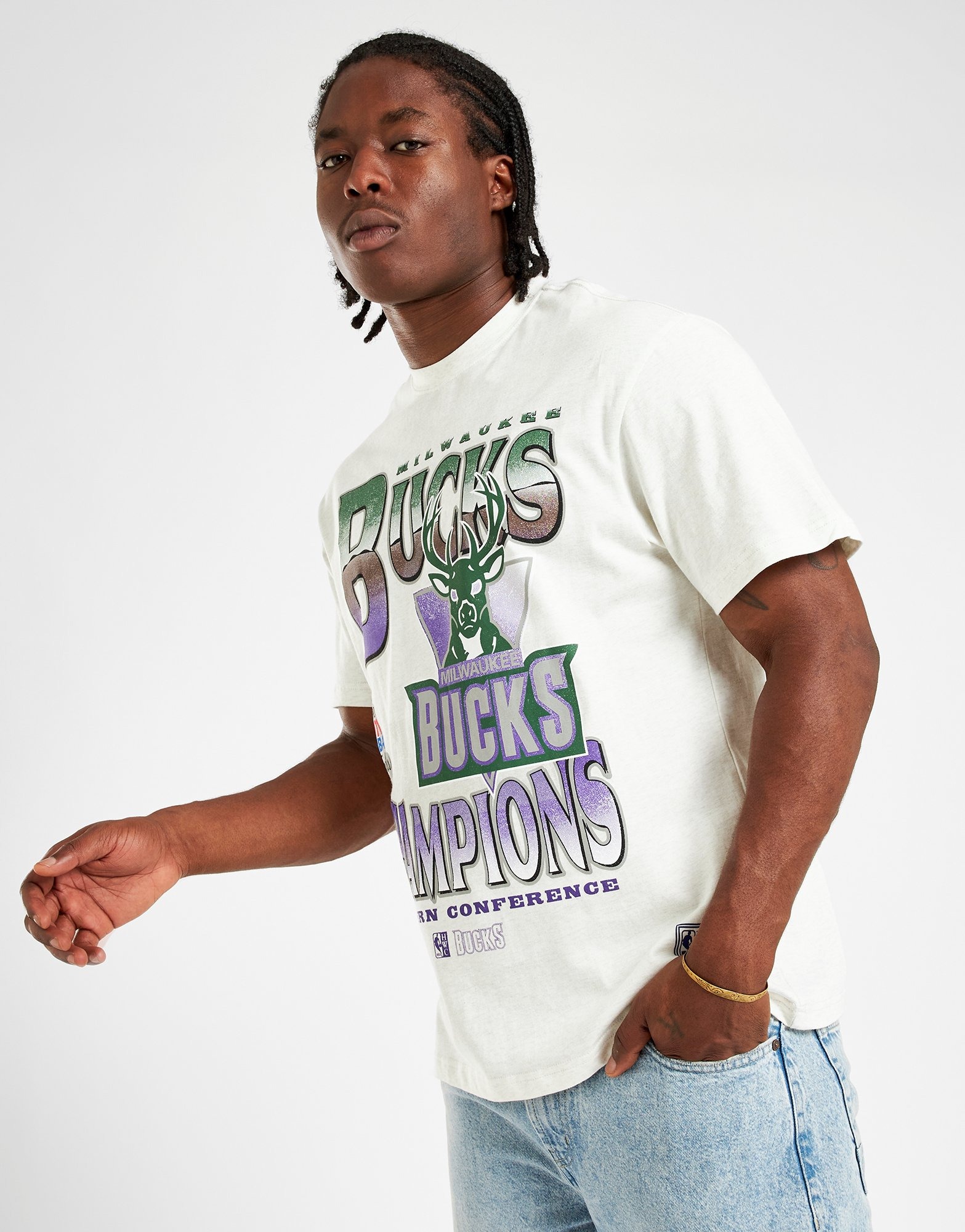 Mitchell & Ness Milwaukee Bucks T-Shirt - JD Sports NZ