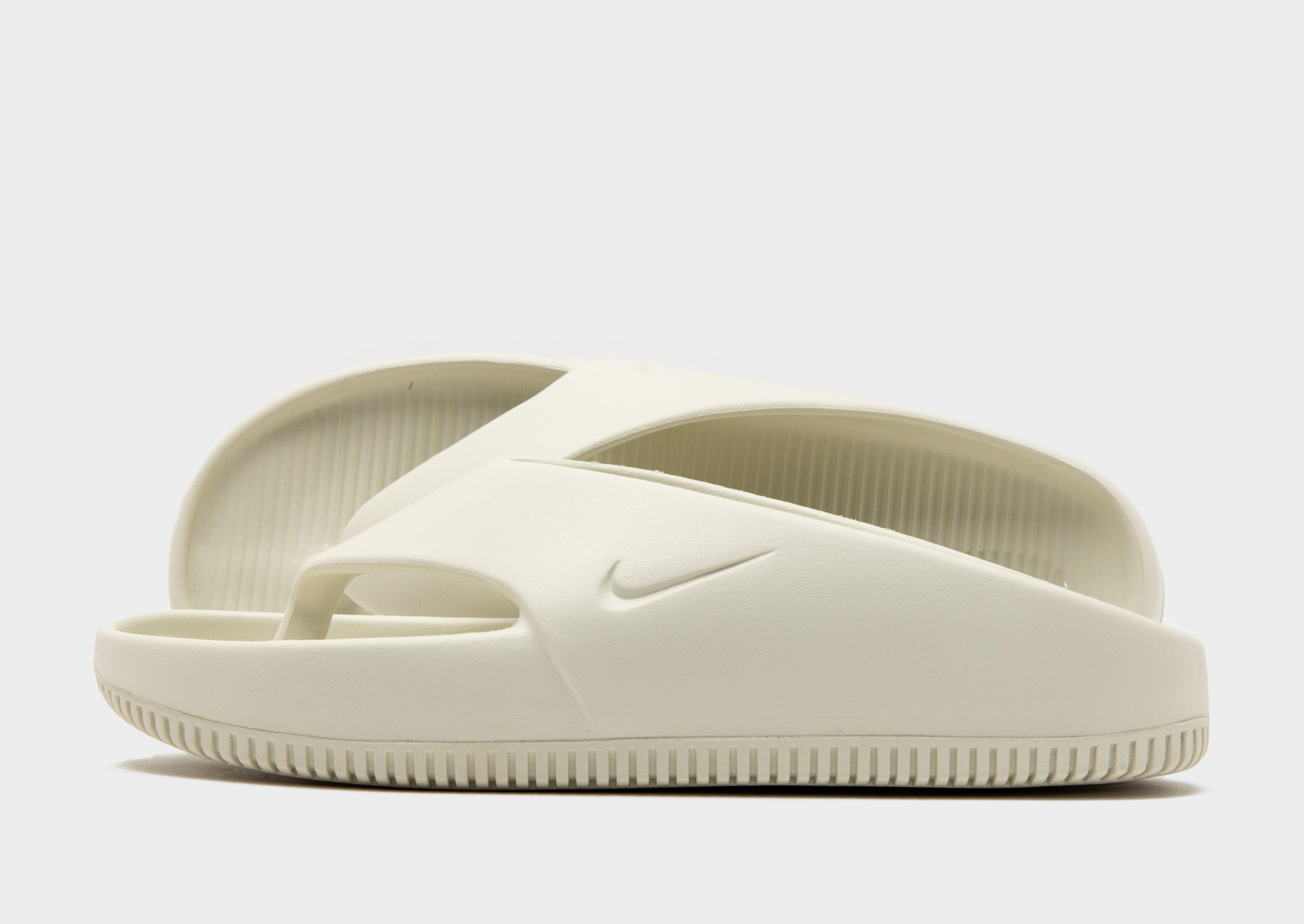 Nike flex sale flip flops