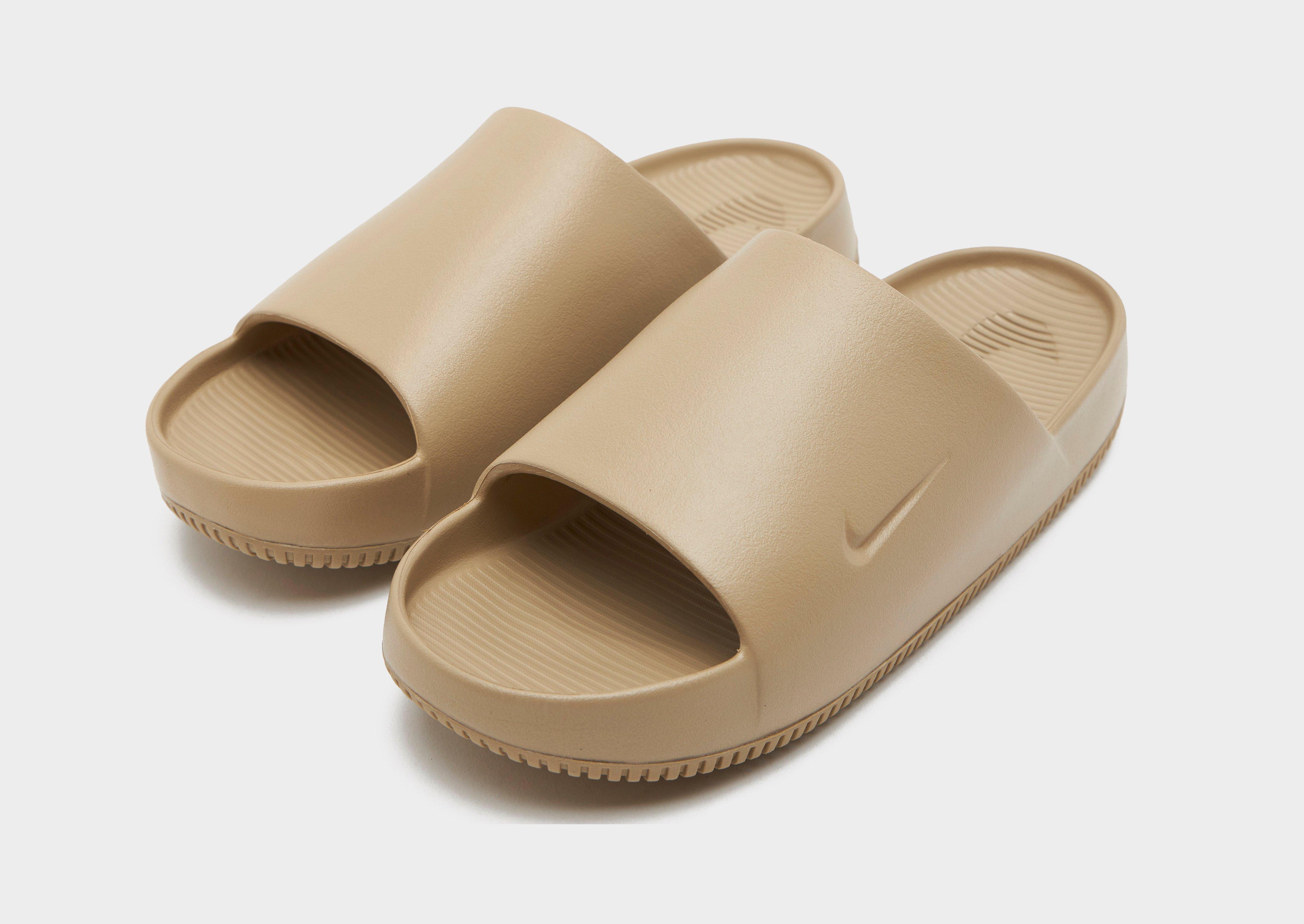 Nike Calm Slides