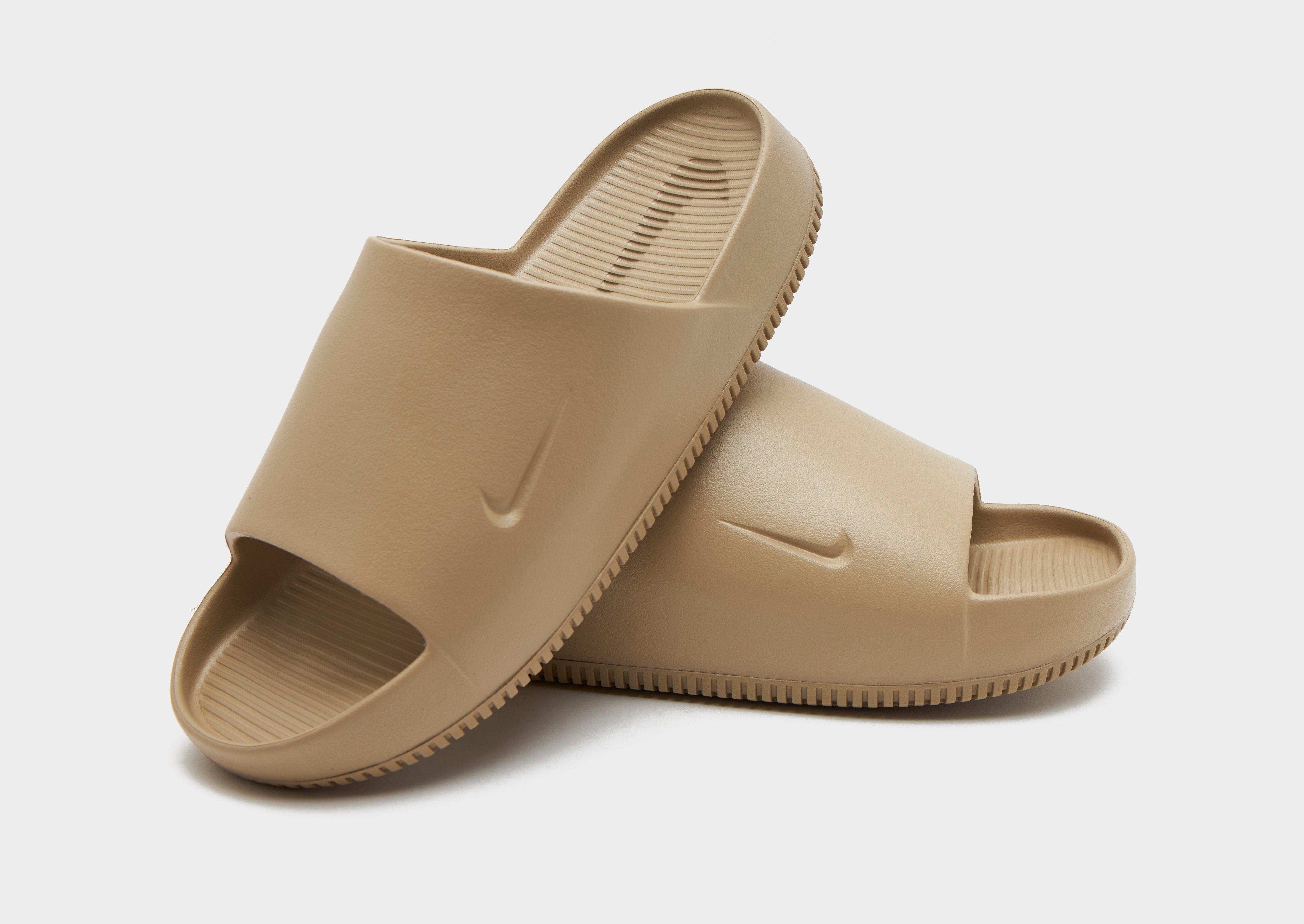 Nike Calm Slides