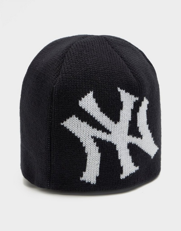 New Era NY Yankees Skull Beanie