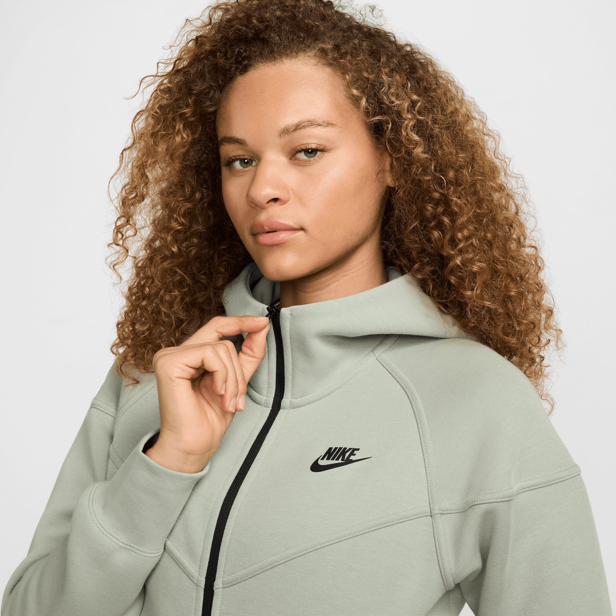 Green Nike Tech Fleece Hoodie - JD Sports