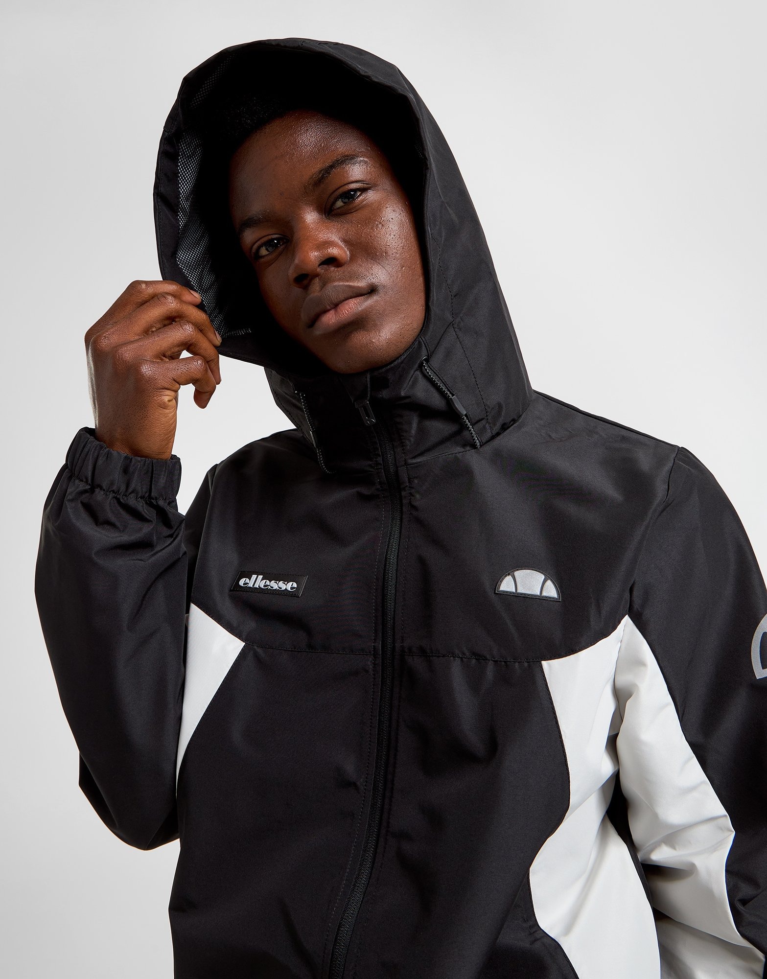 Ellesse windbreaker junior hotsell