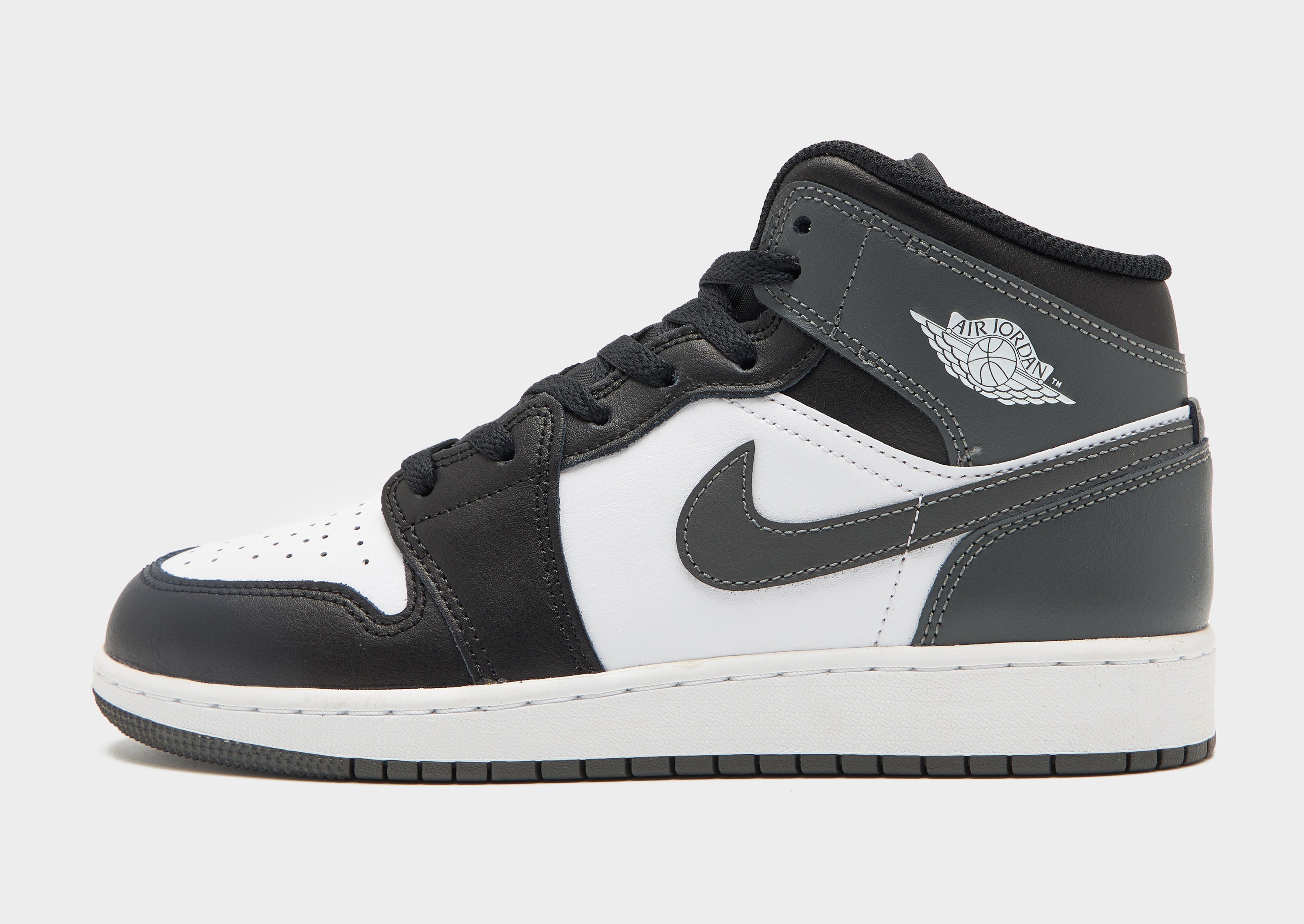 Nike air jordan 1 mid bg store