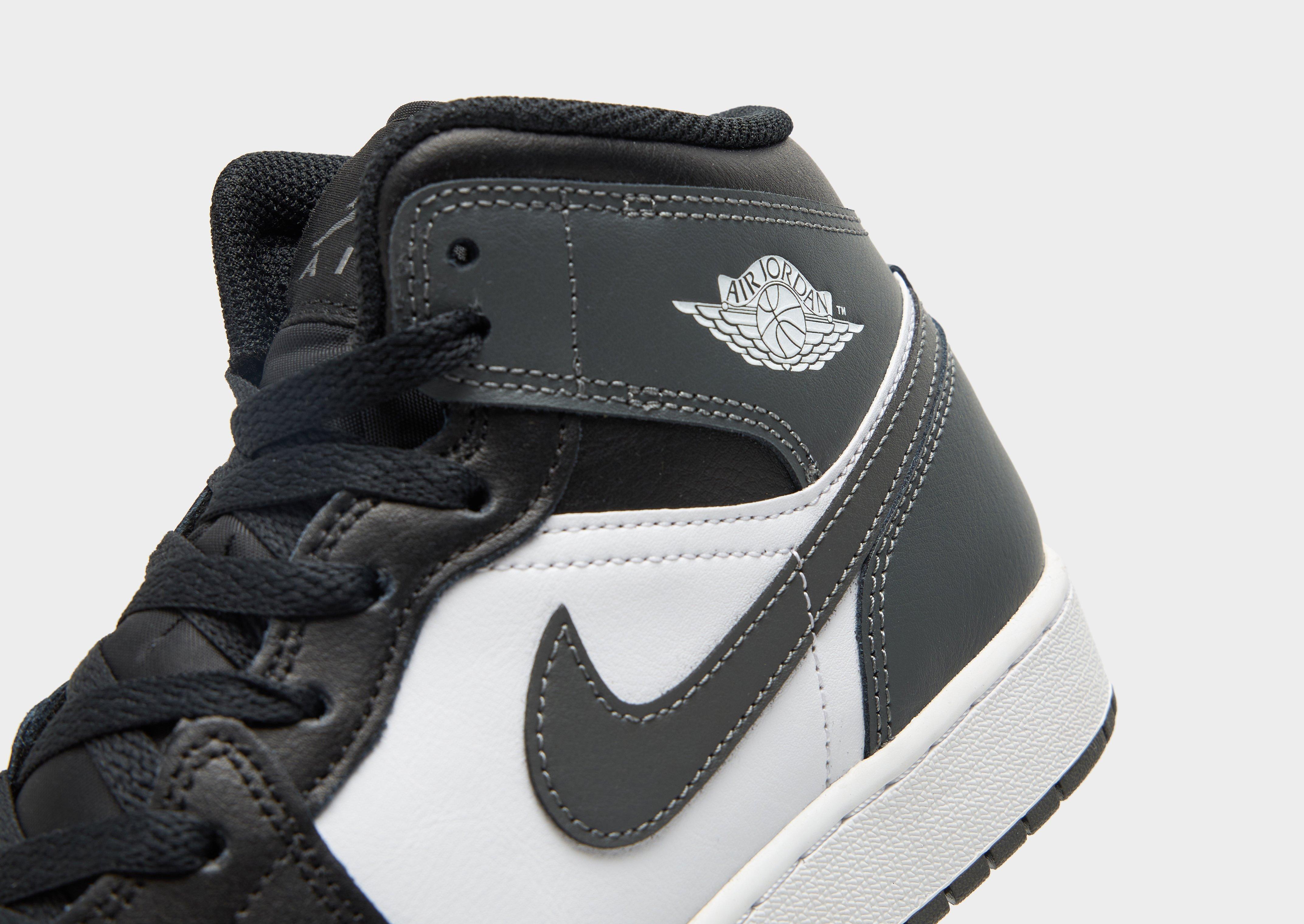 Black Jordan Air 1 Mid Junior's - JD Sports