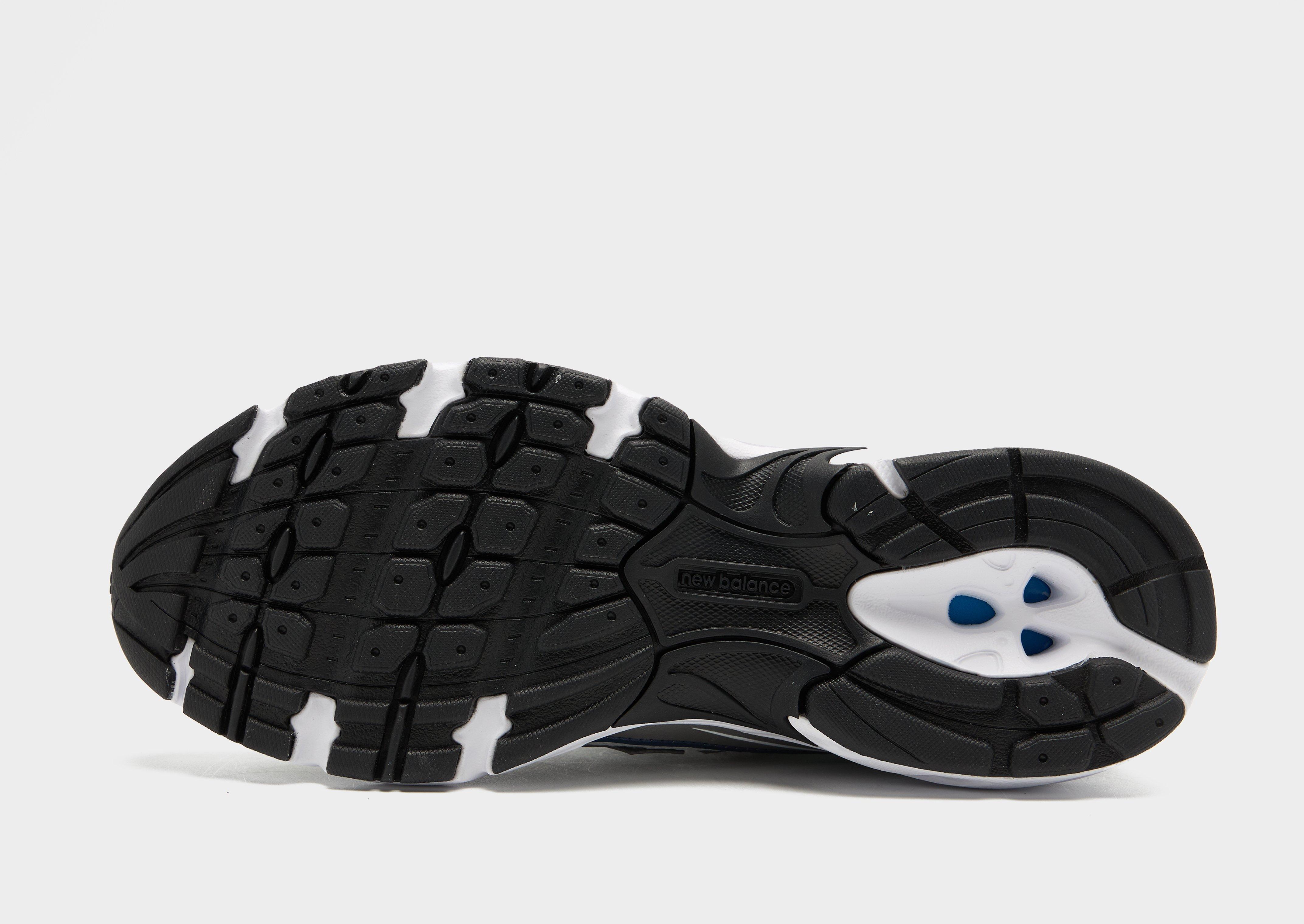 New Balance 740 Women's