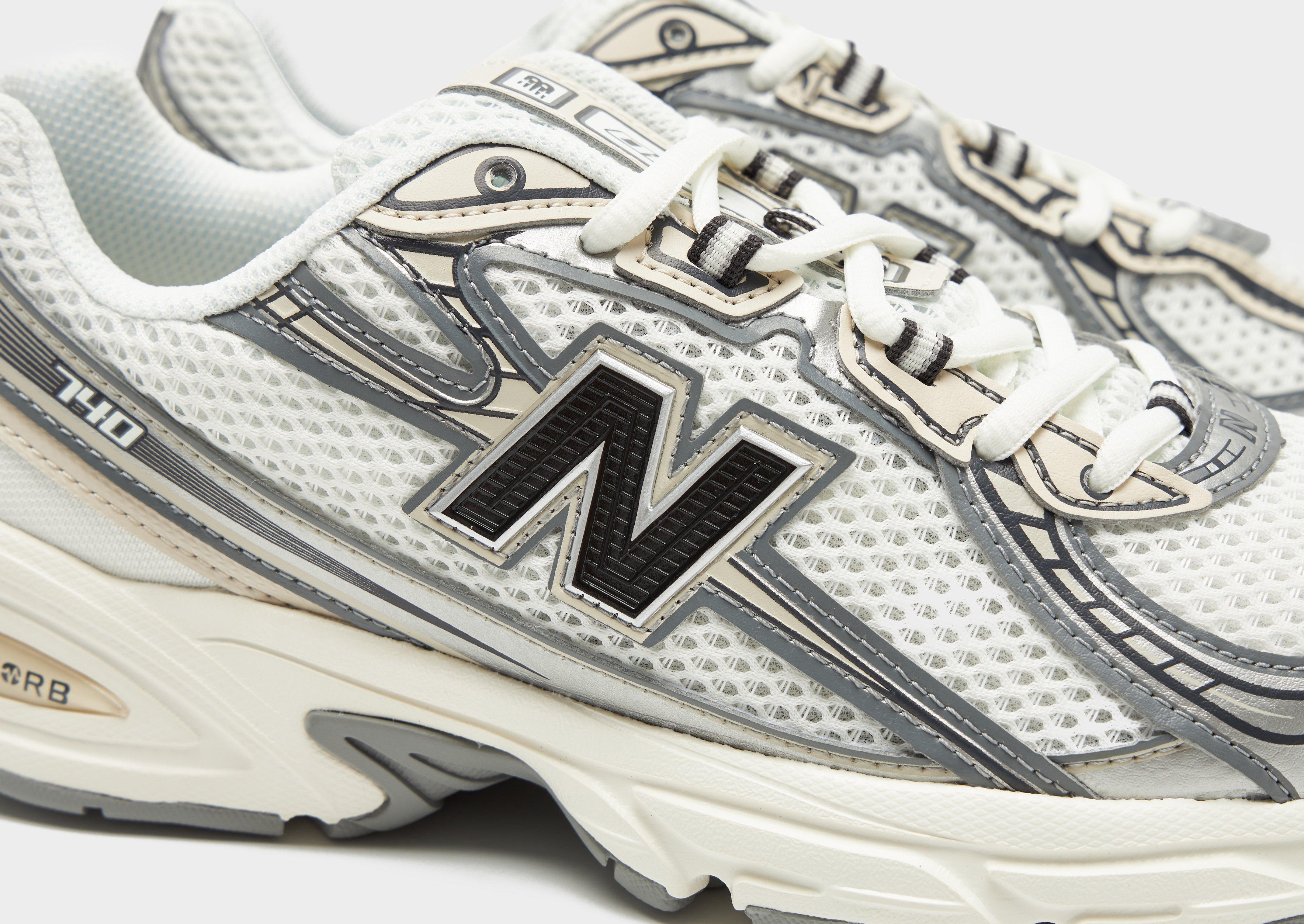 New Balance 740 Women's