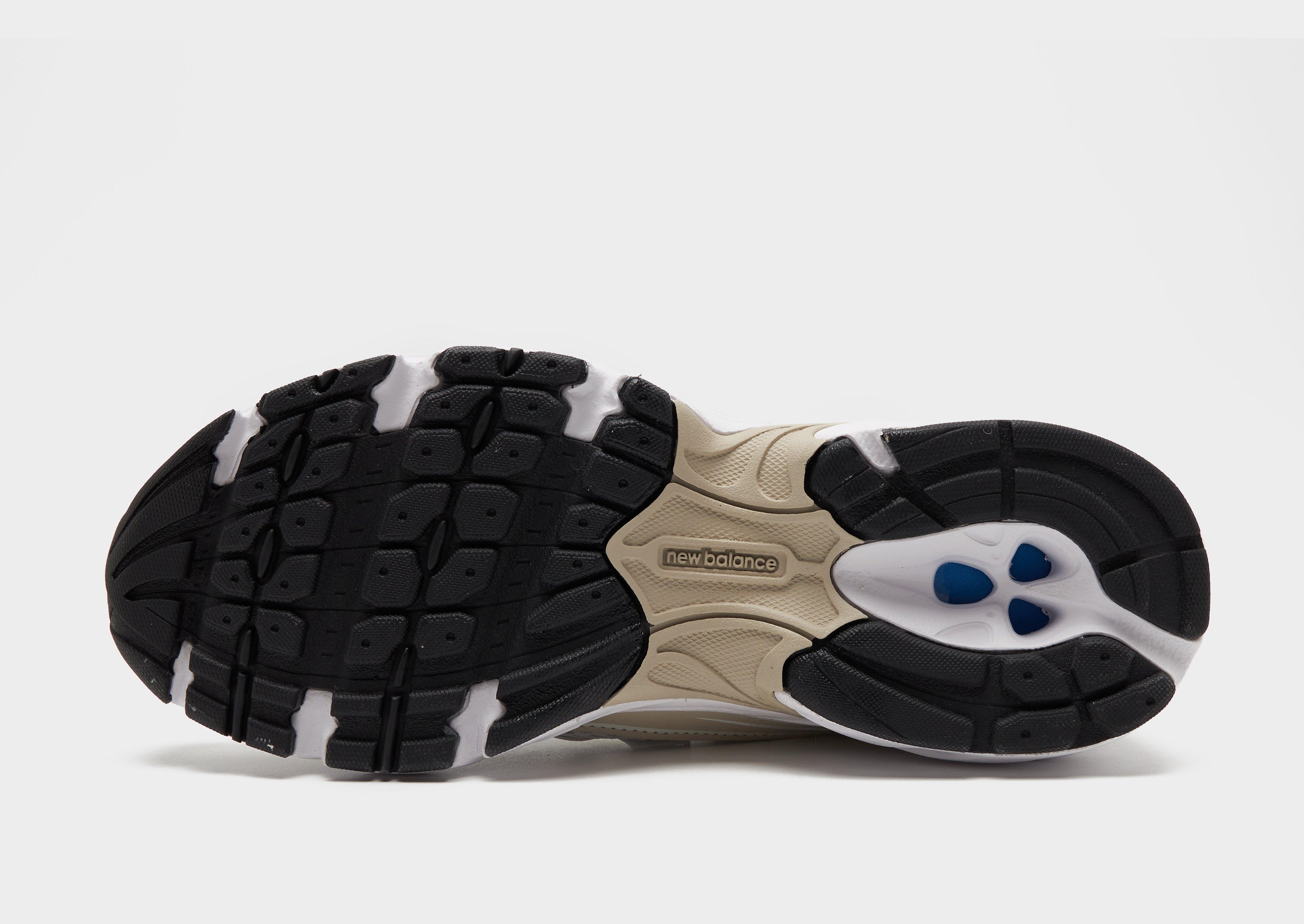 New Balance 740 Women's