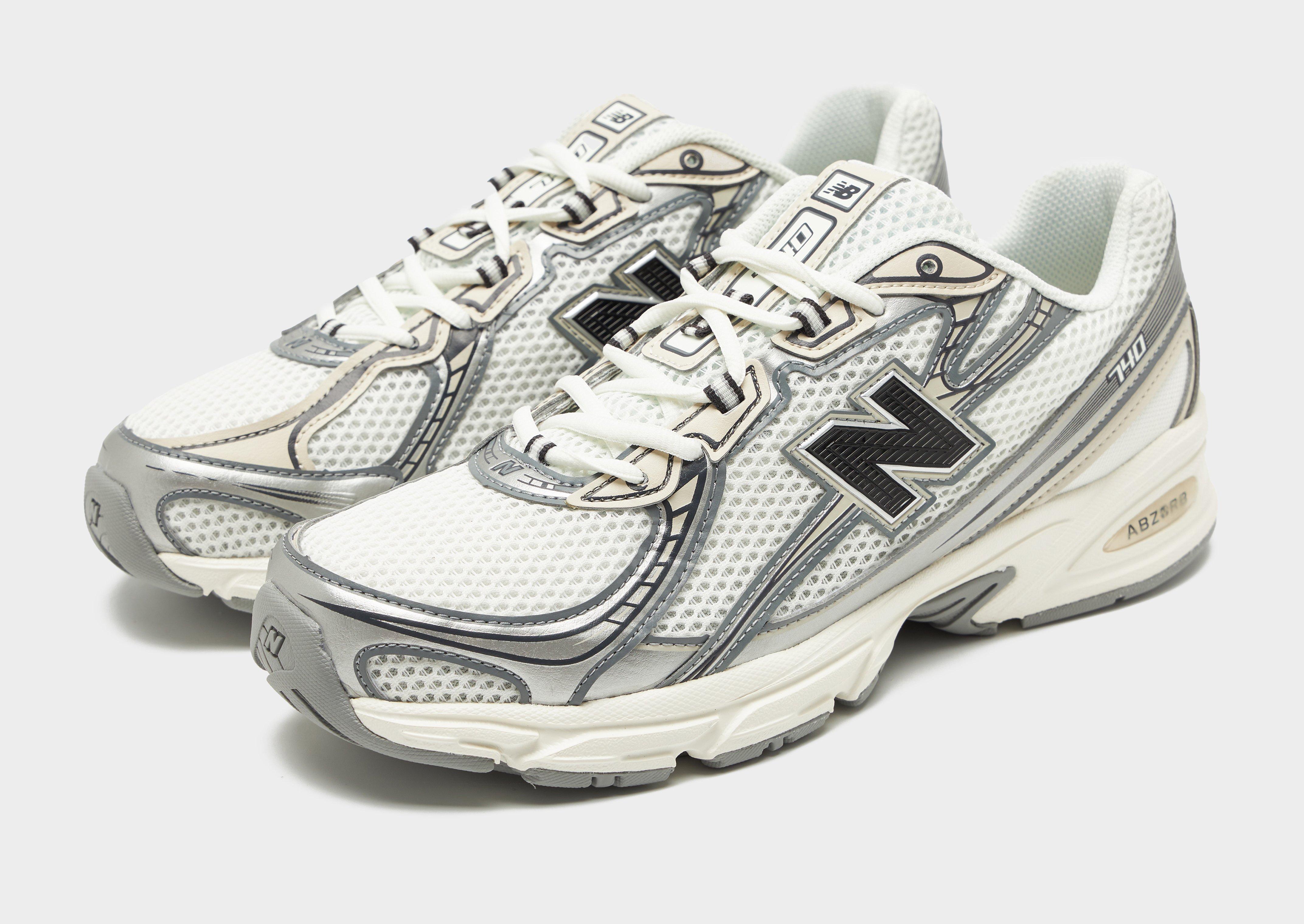 New Balance 740