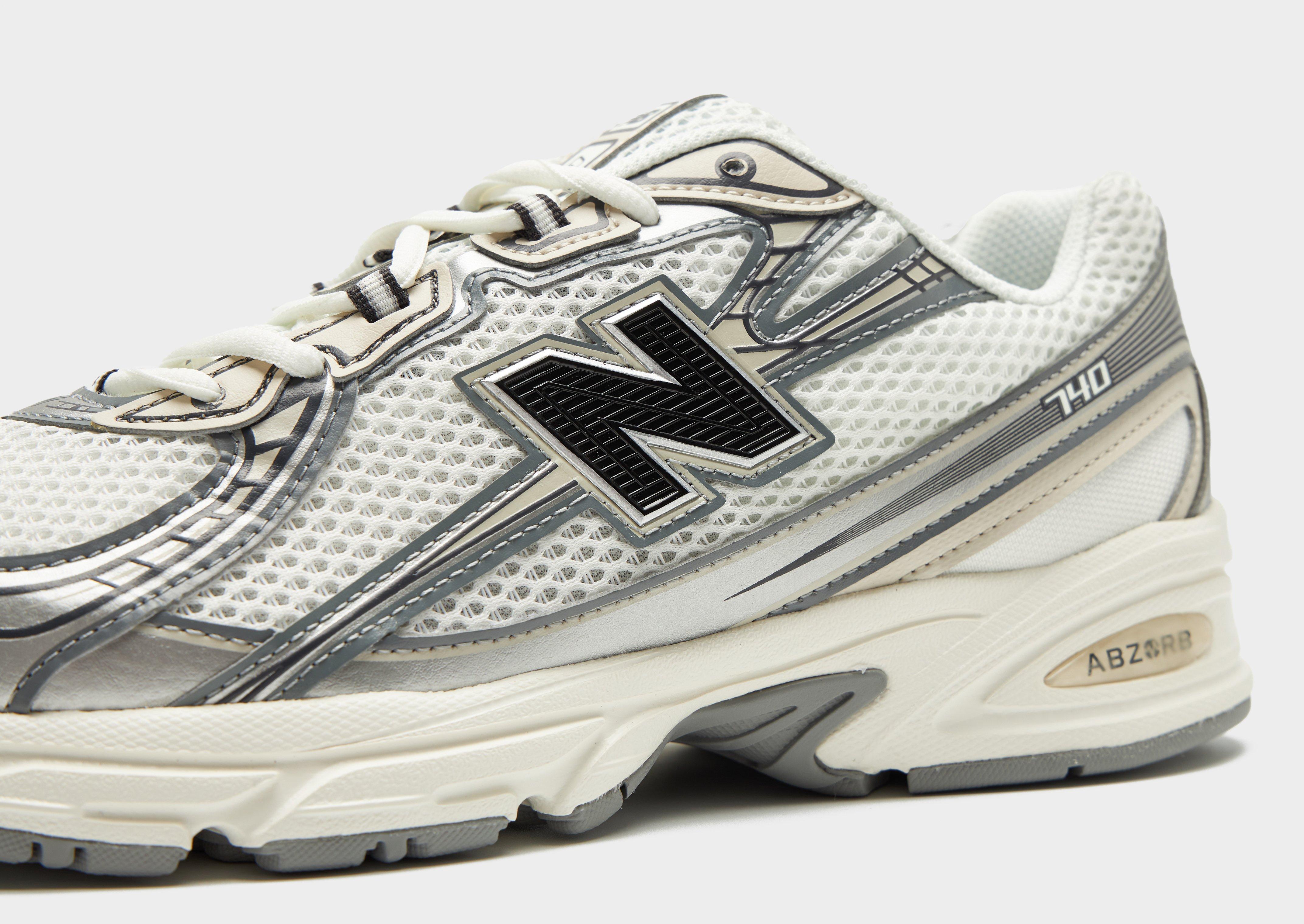 New Balance 740