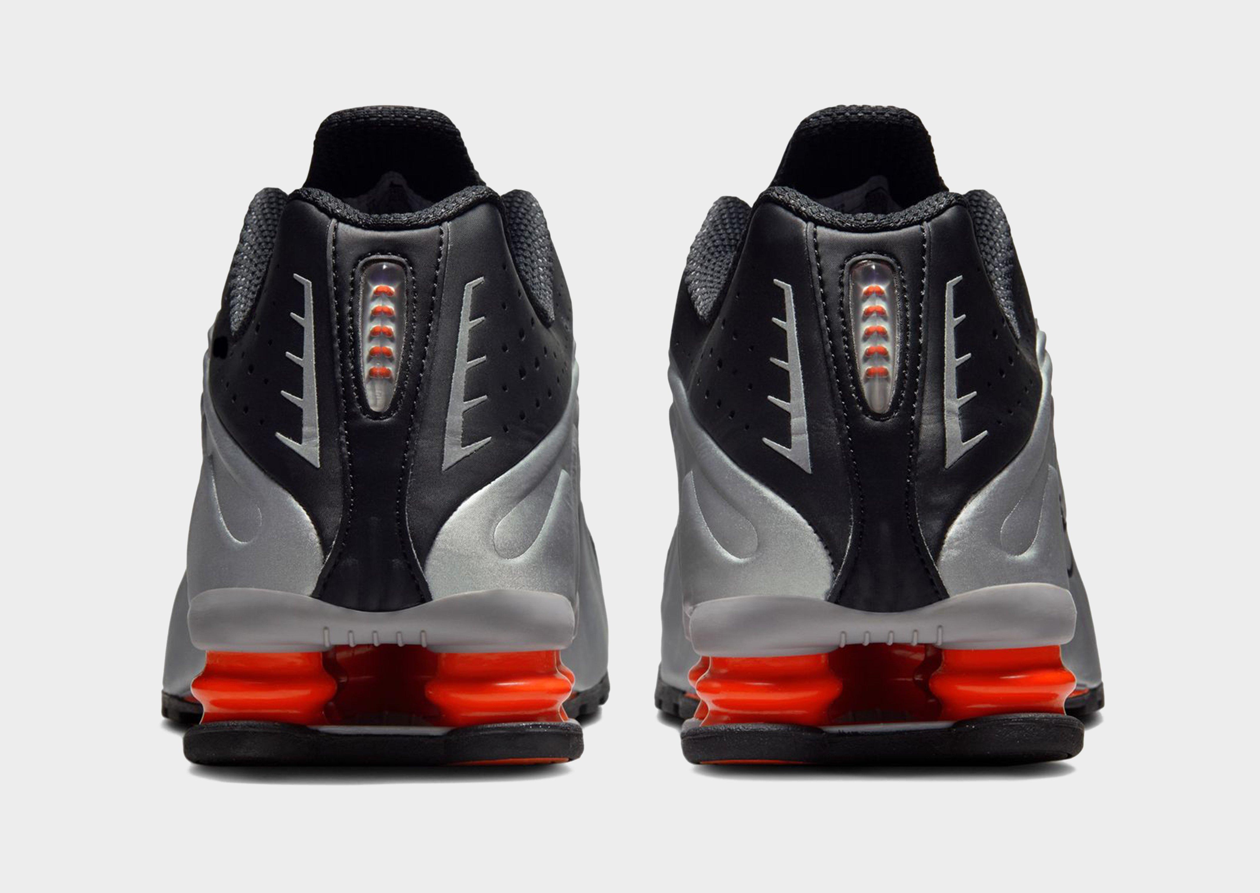 Nike Shox R4