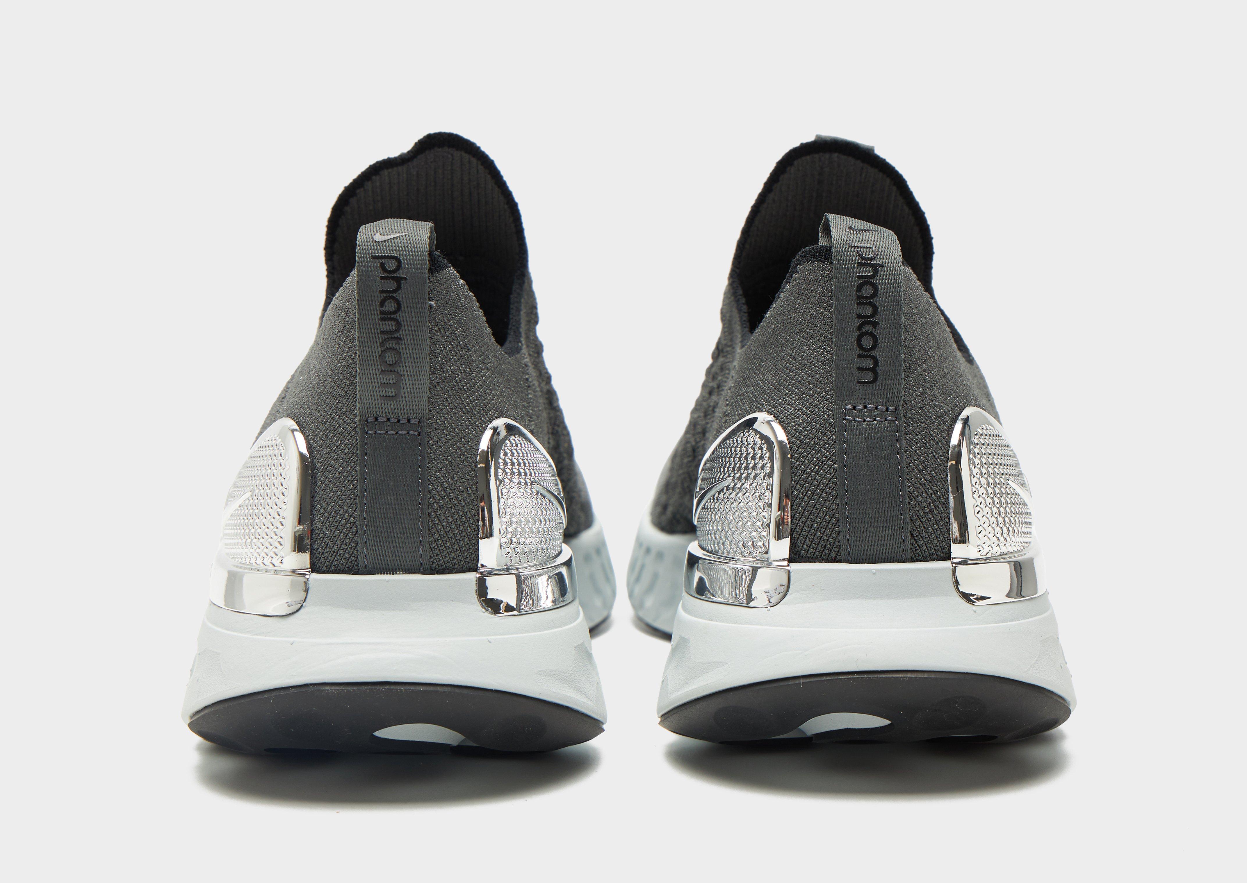 Nike React Phantom Run Flyknit 2