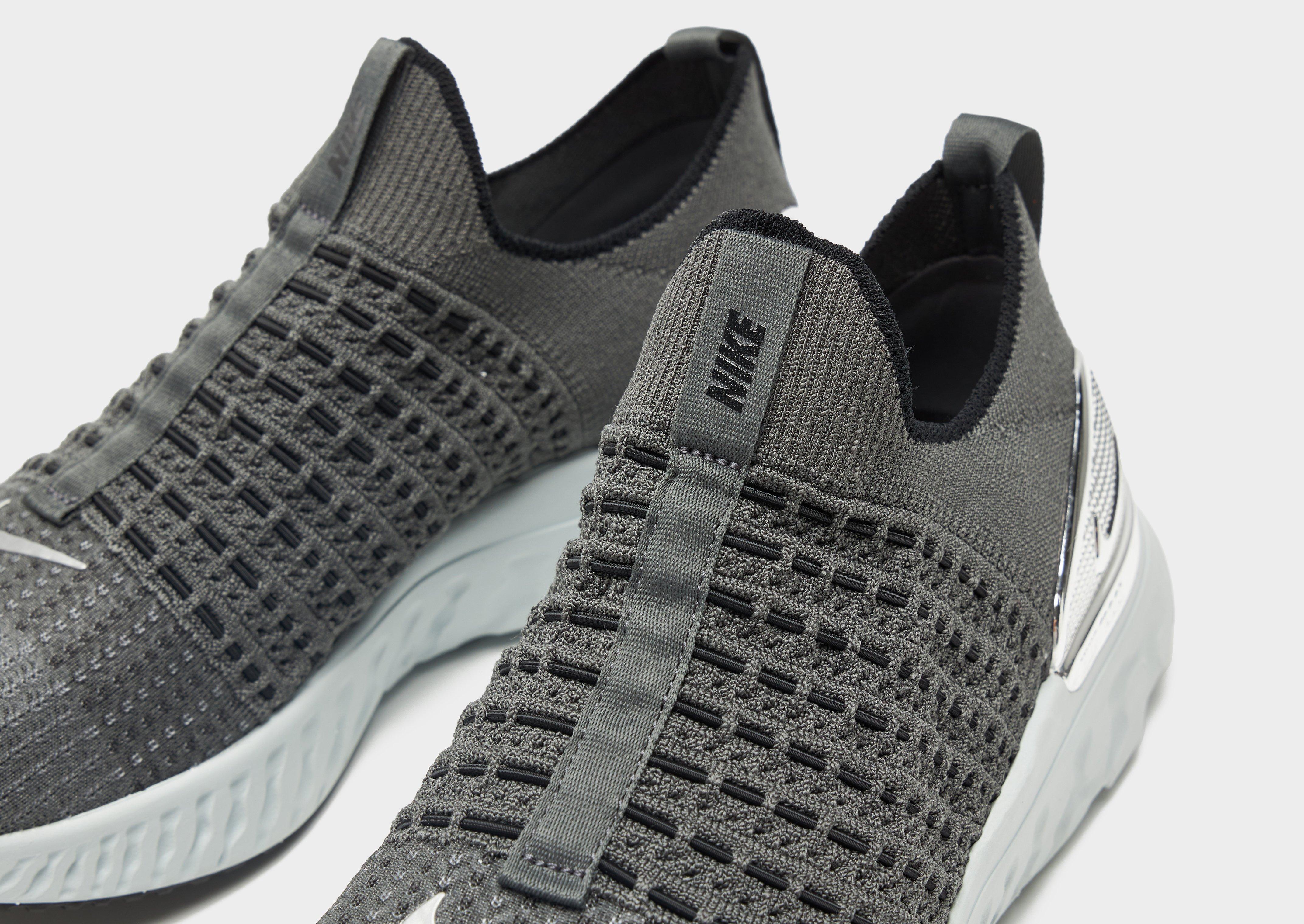 Nike React Phantom Run Flyknit 2