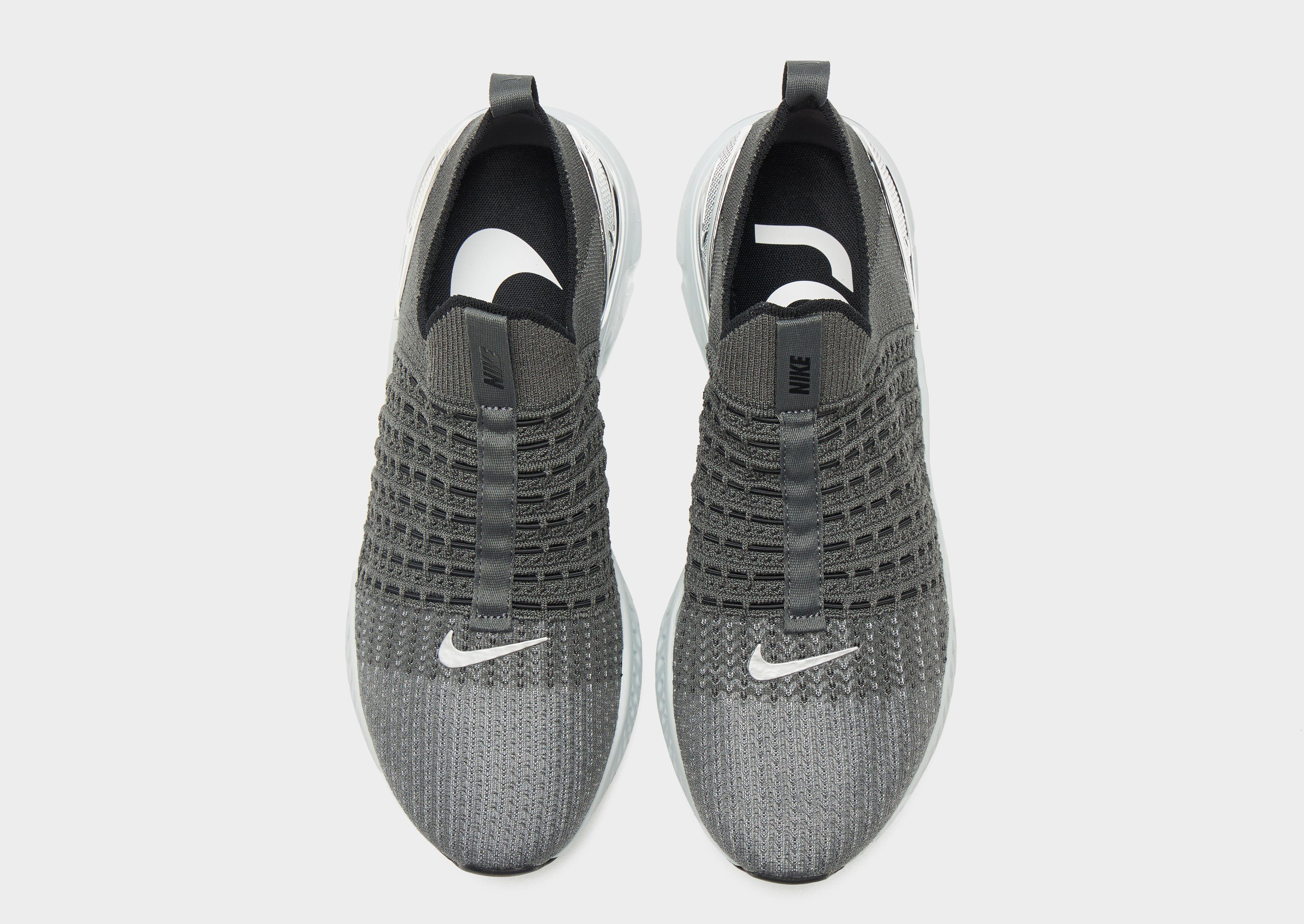 Nike React Phantom Run Flyknit 2