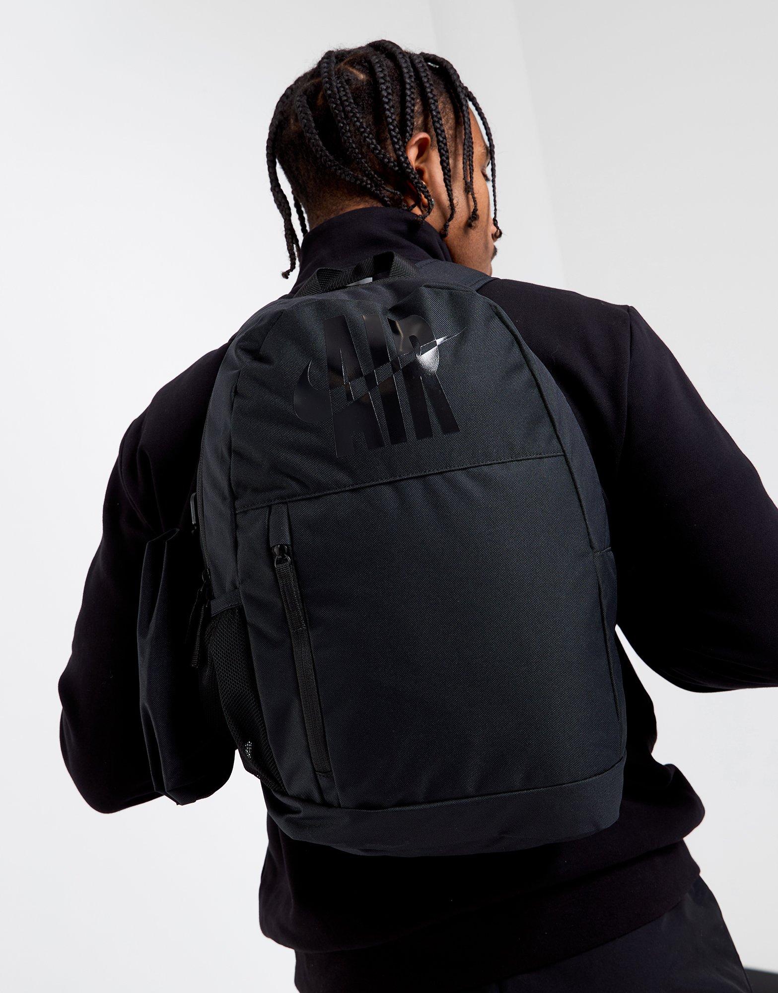 black nike air elemental backpack 2 exterior pockets help keep electronics and small essentials organized and stored securely NIKE ELEMENTAL KIDS' BACKPACK -