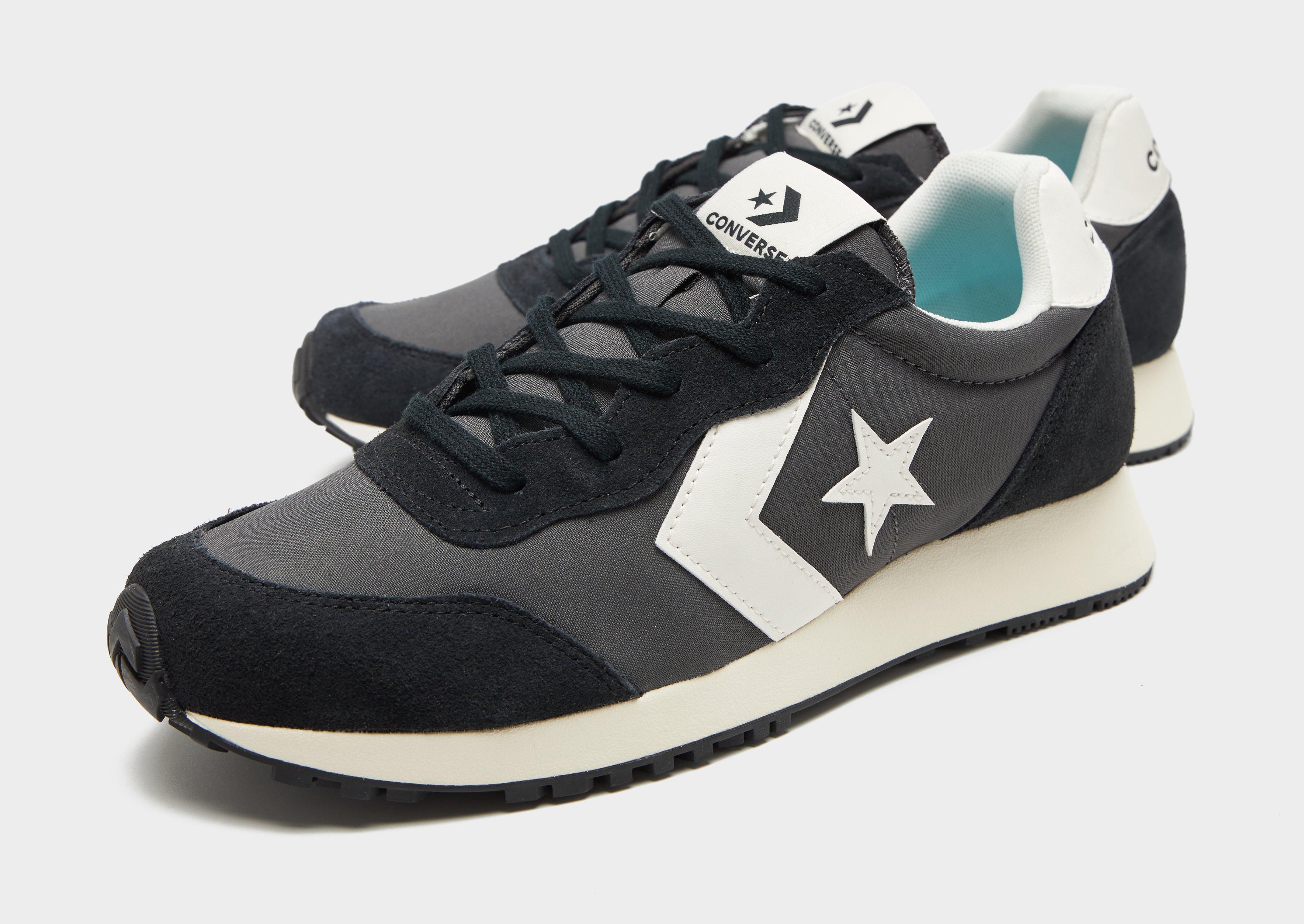 Converse Omega Trainer
