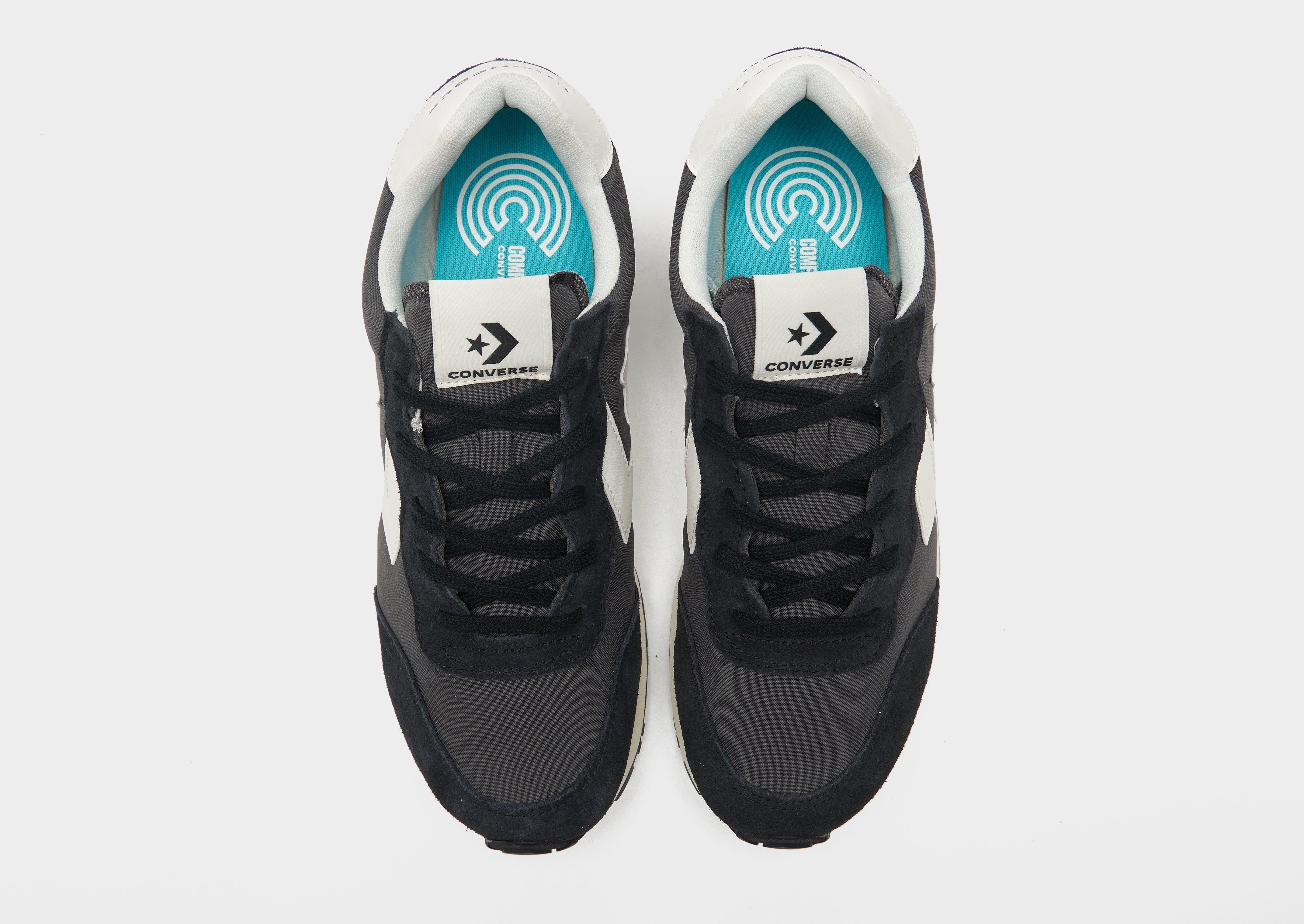 Converse Omega Trainer