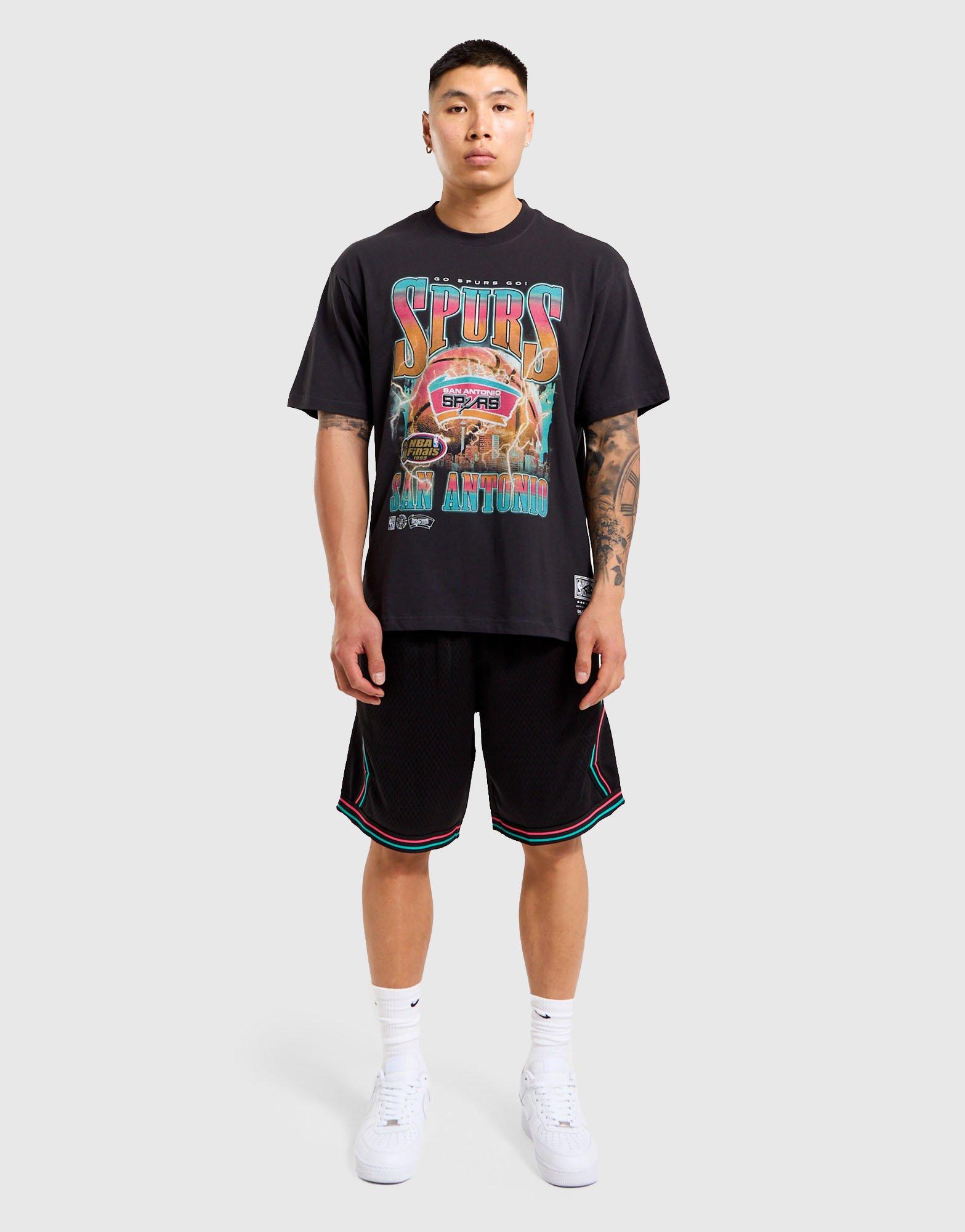 Mitchell & Ness Spurs Strike T-Shirt