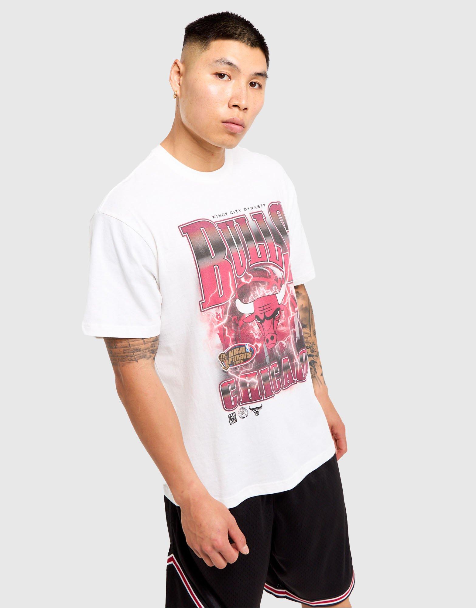 Mitchell & Ness Chicago Bulls Strike T-Shirt