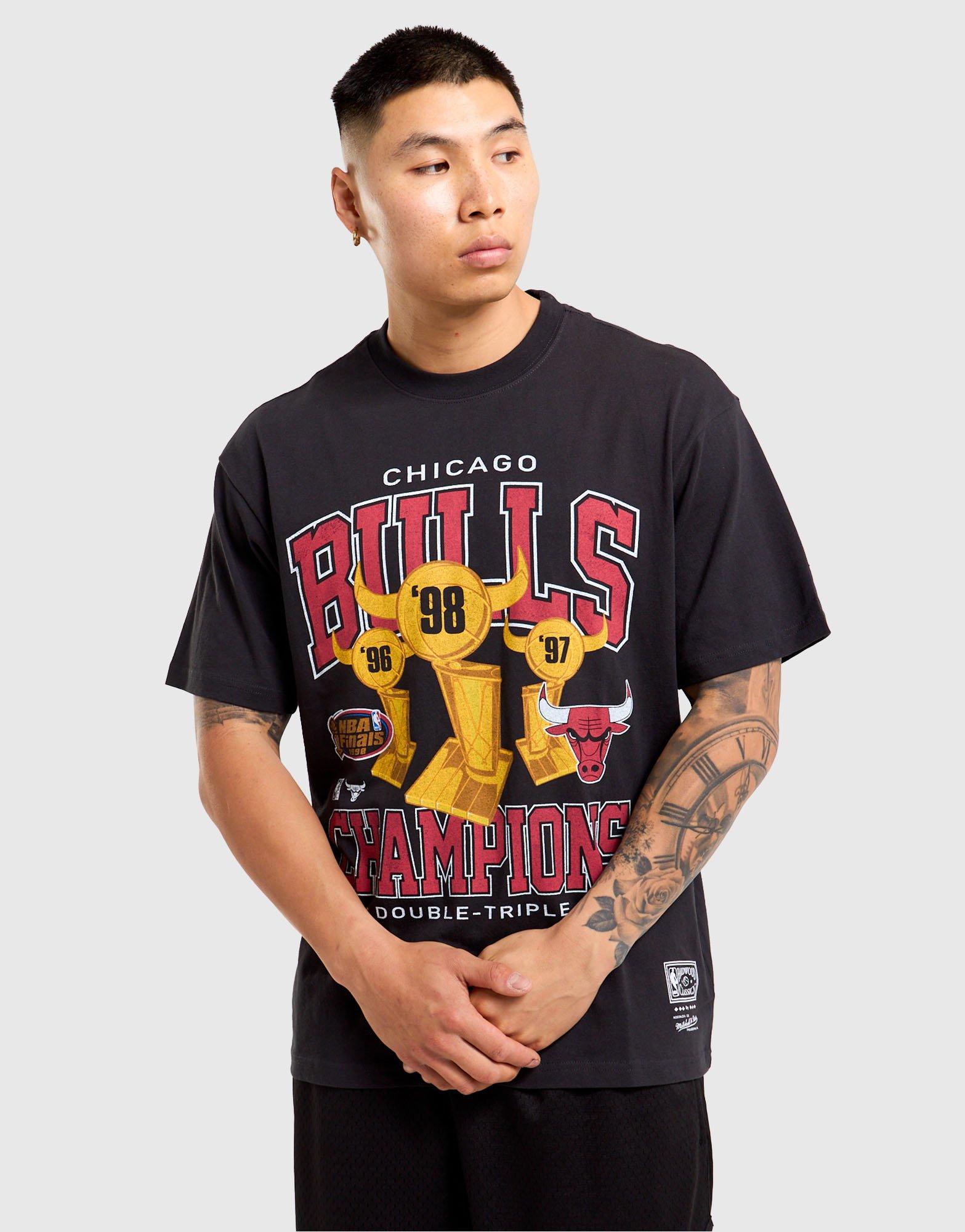 Mitchell & Ness Pinnacle Bulls T-Shirt