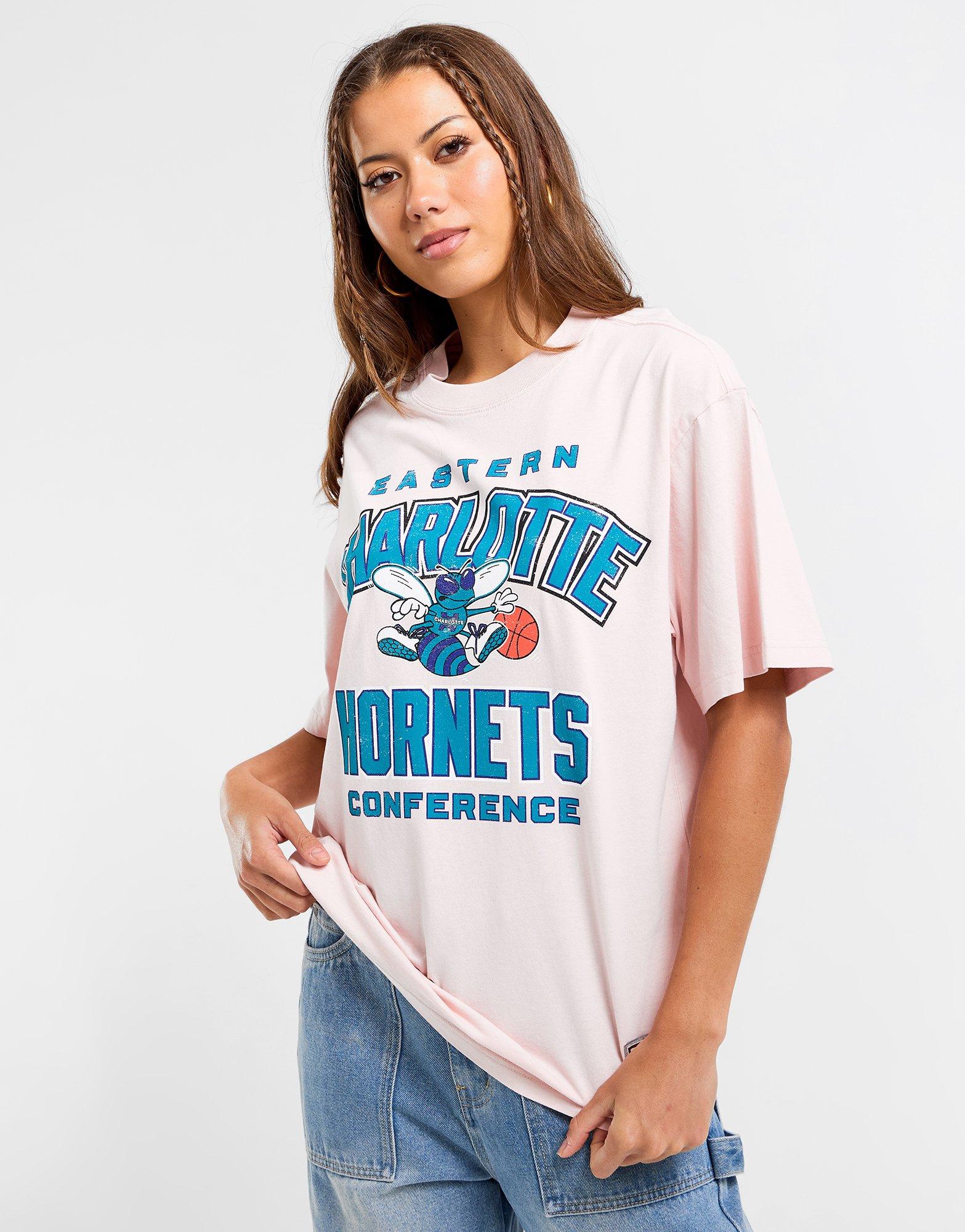 Mitchell & Ness Charlotte Hornets Oversized T-Shirt