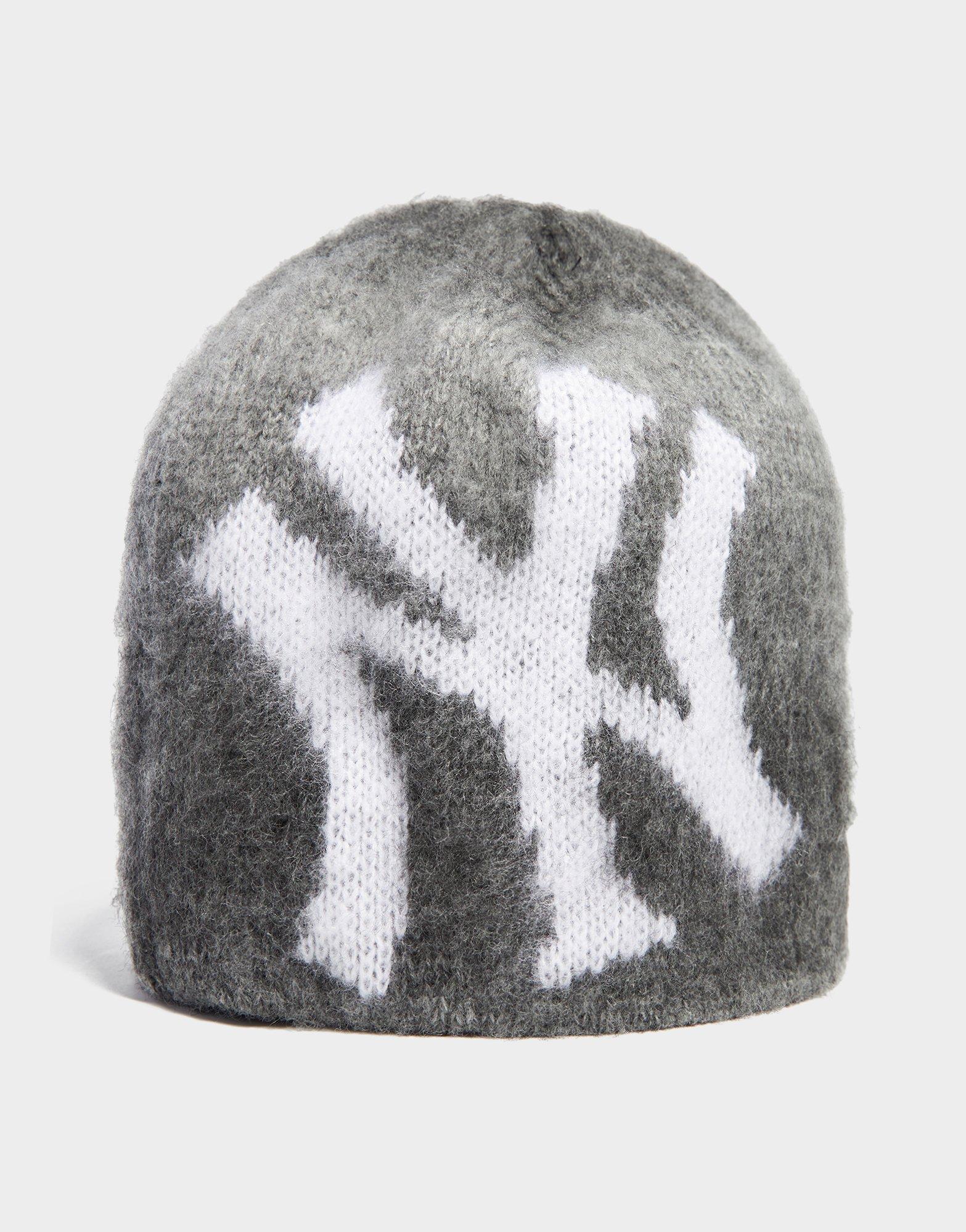 New Era NY Yankees Skull Beanie