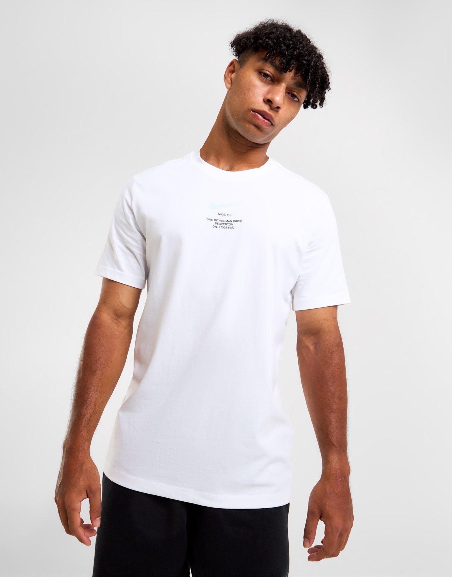 Nike Swoosh T-Shirt