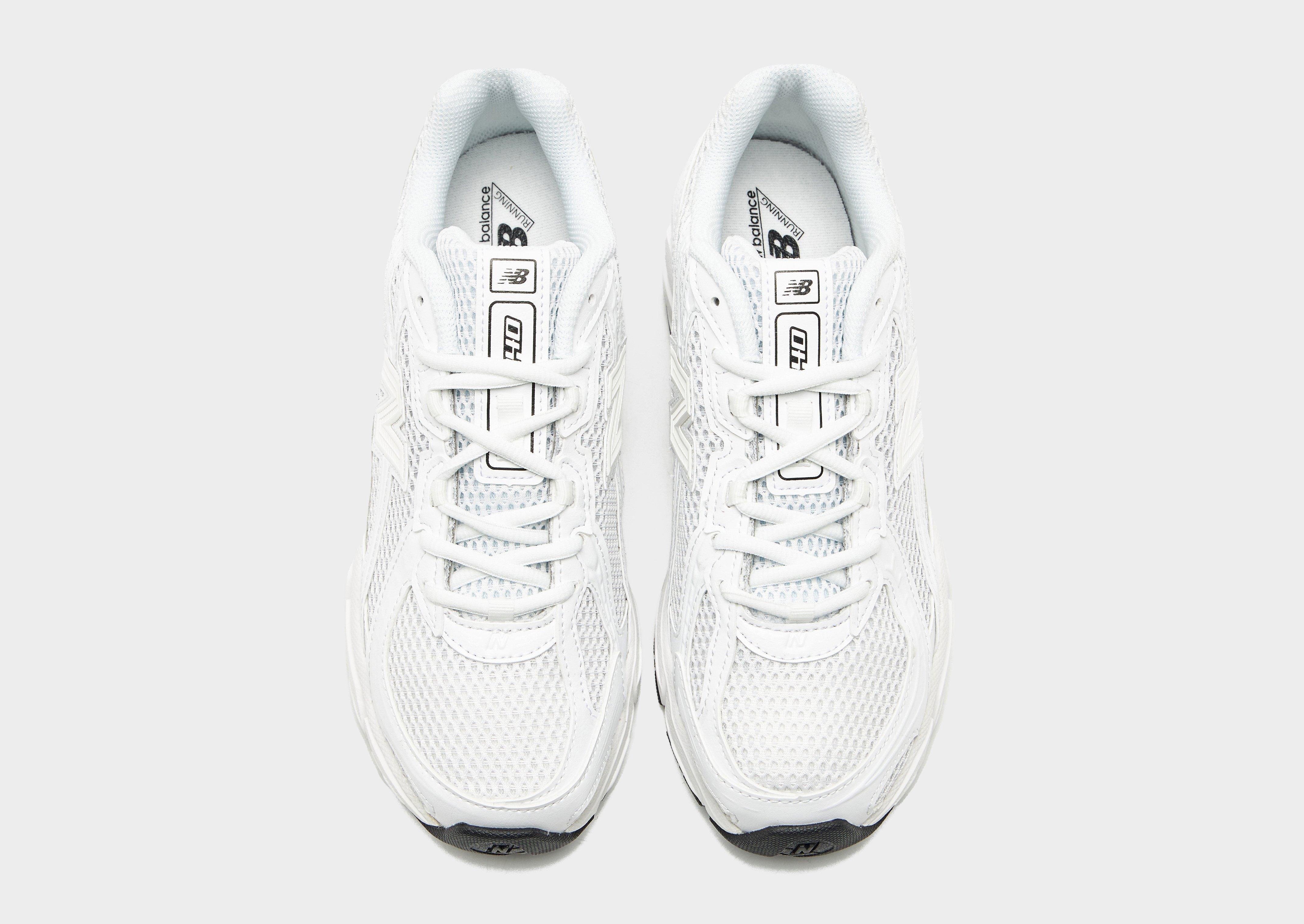 New Balance 740