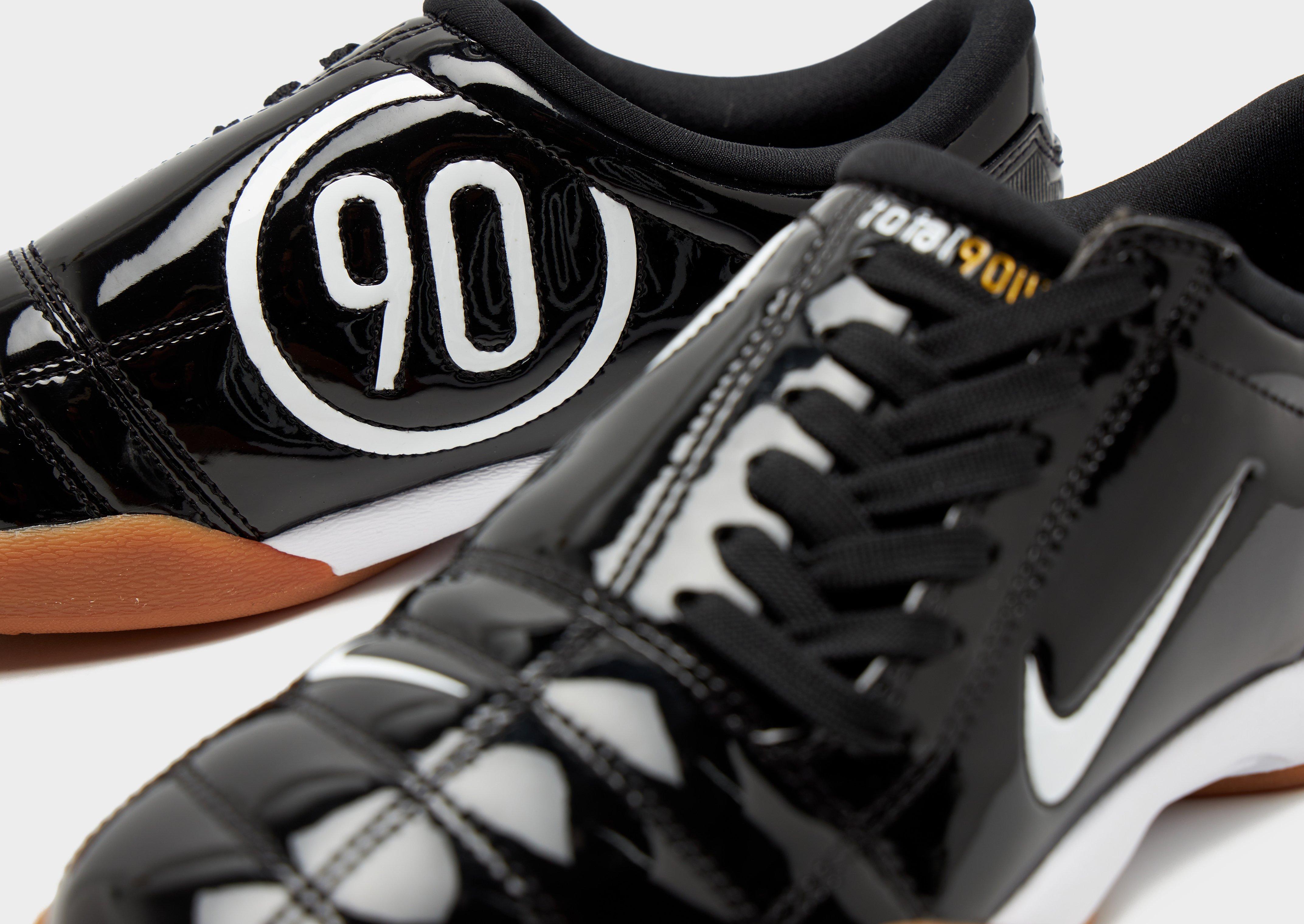 Nike Total 90 Women's