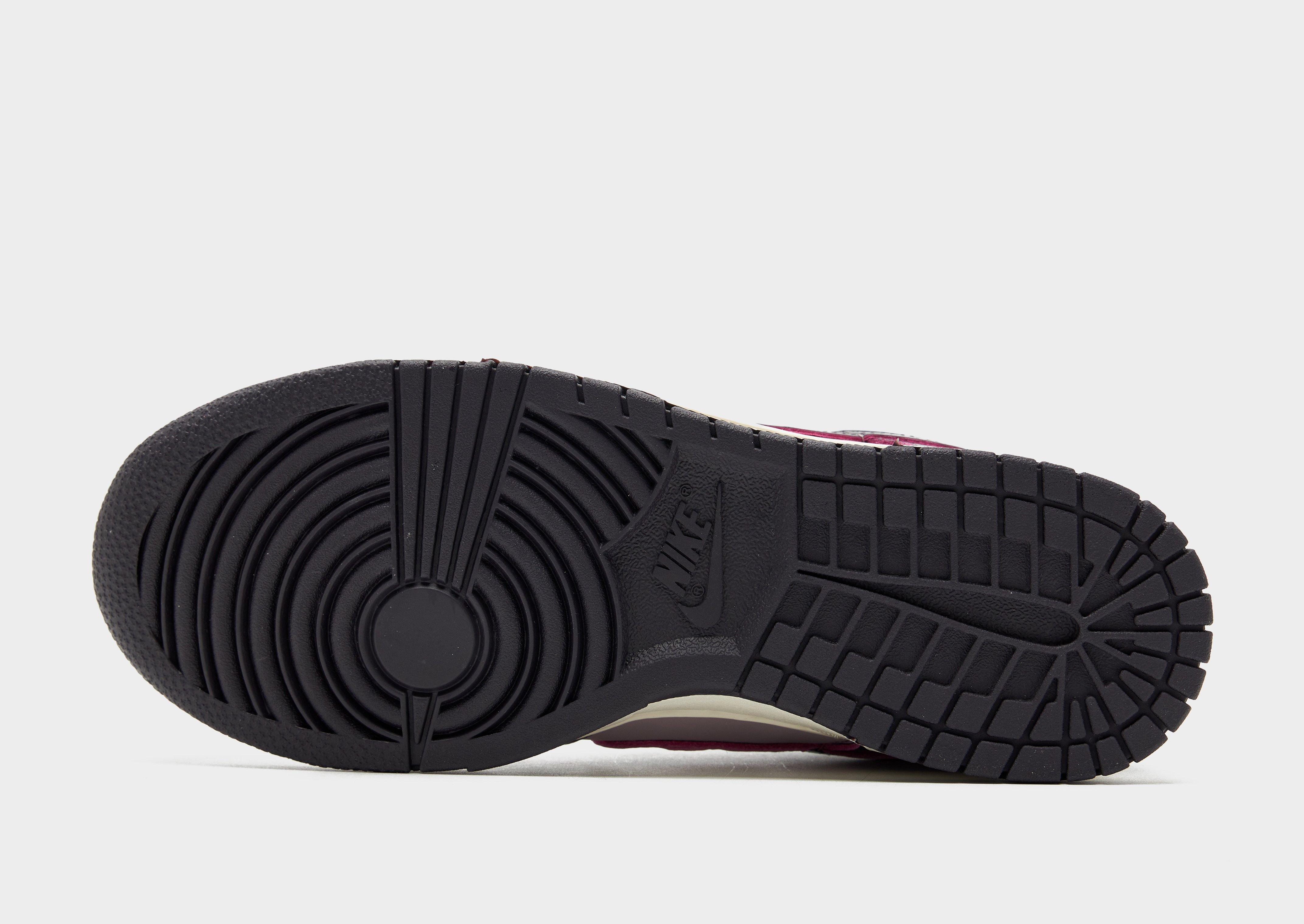 Nike Dunk Low Women's