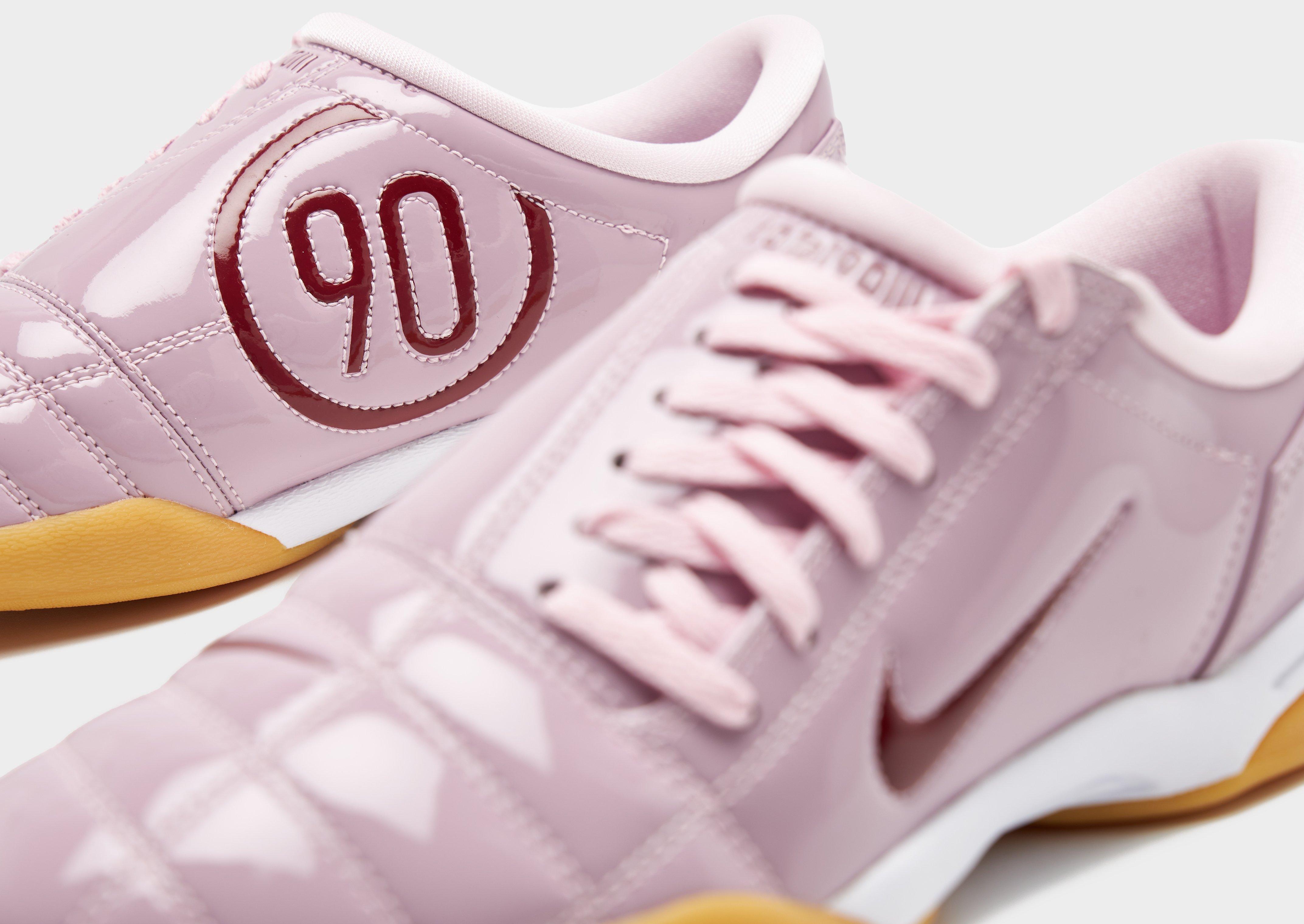 Nike Total 90 Women's