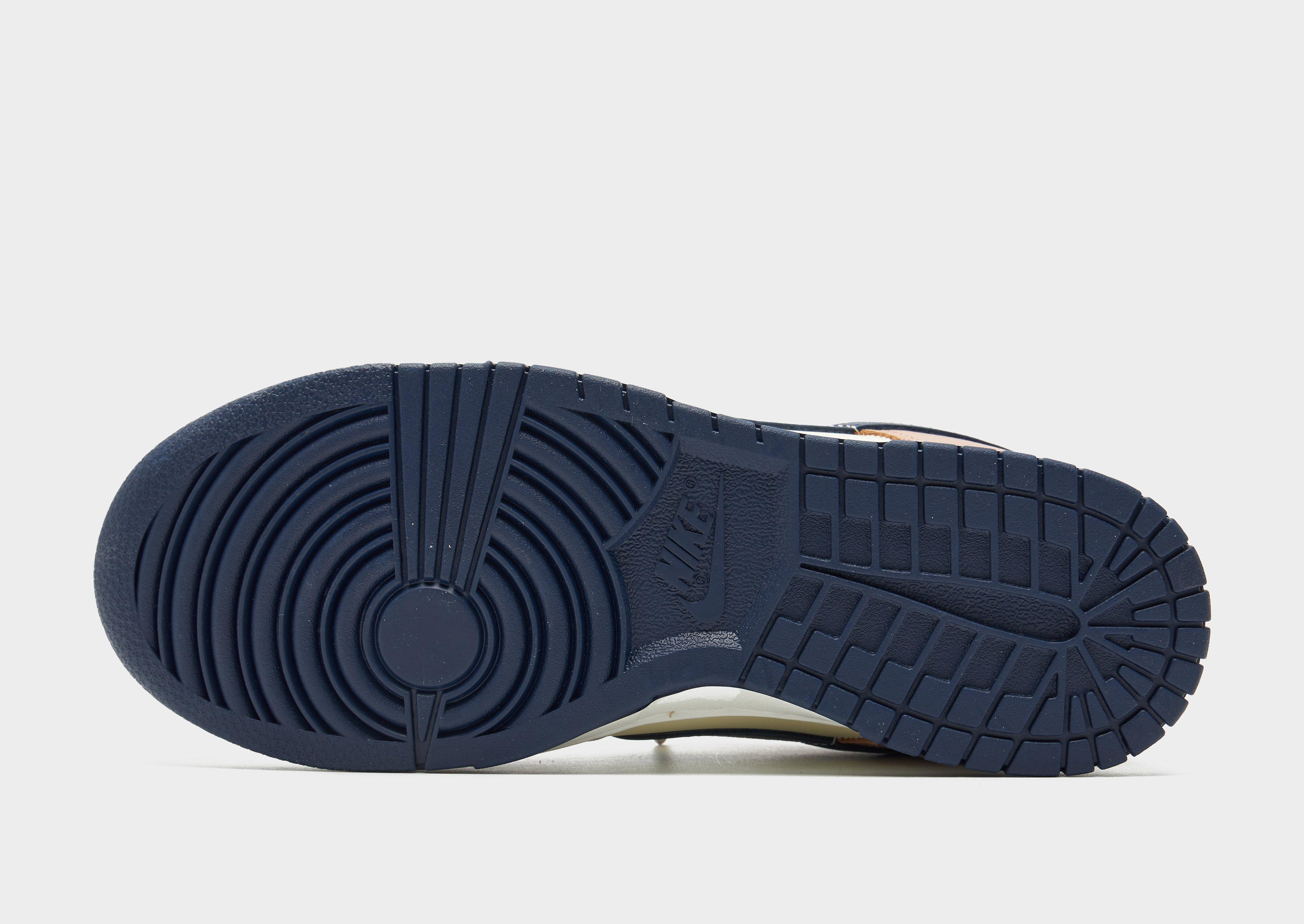 Nike Dunk Low Women's