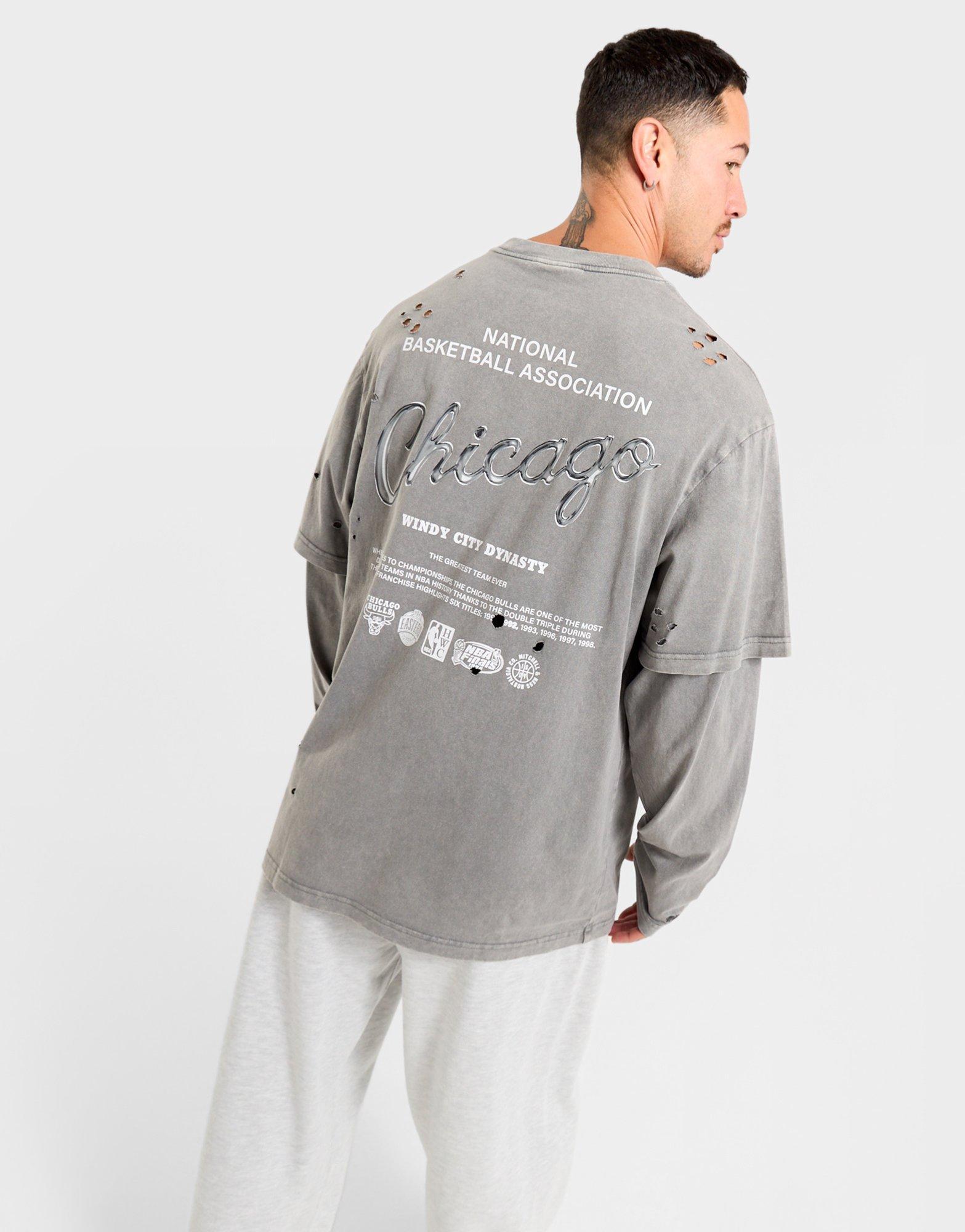 Mitchell & Ness Chicago Bulls Long Sleeve T-Shirt