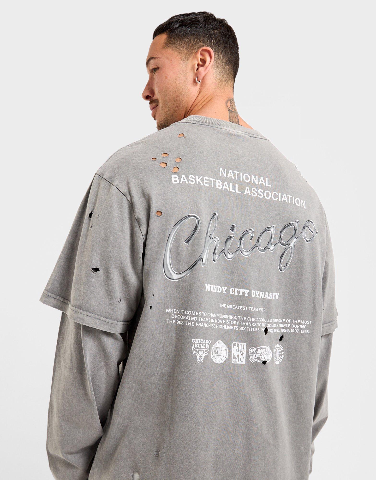 Mitchell & Ness Chicago Bulls Long Sleeve T-Shirt
