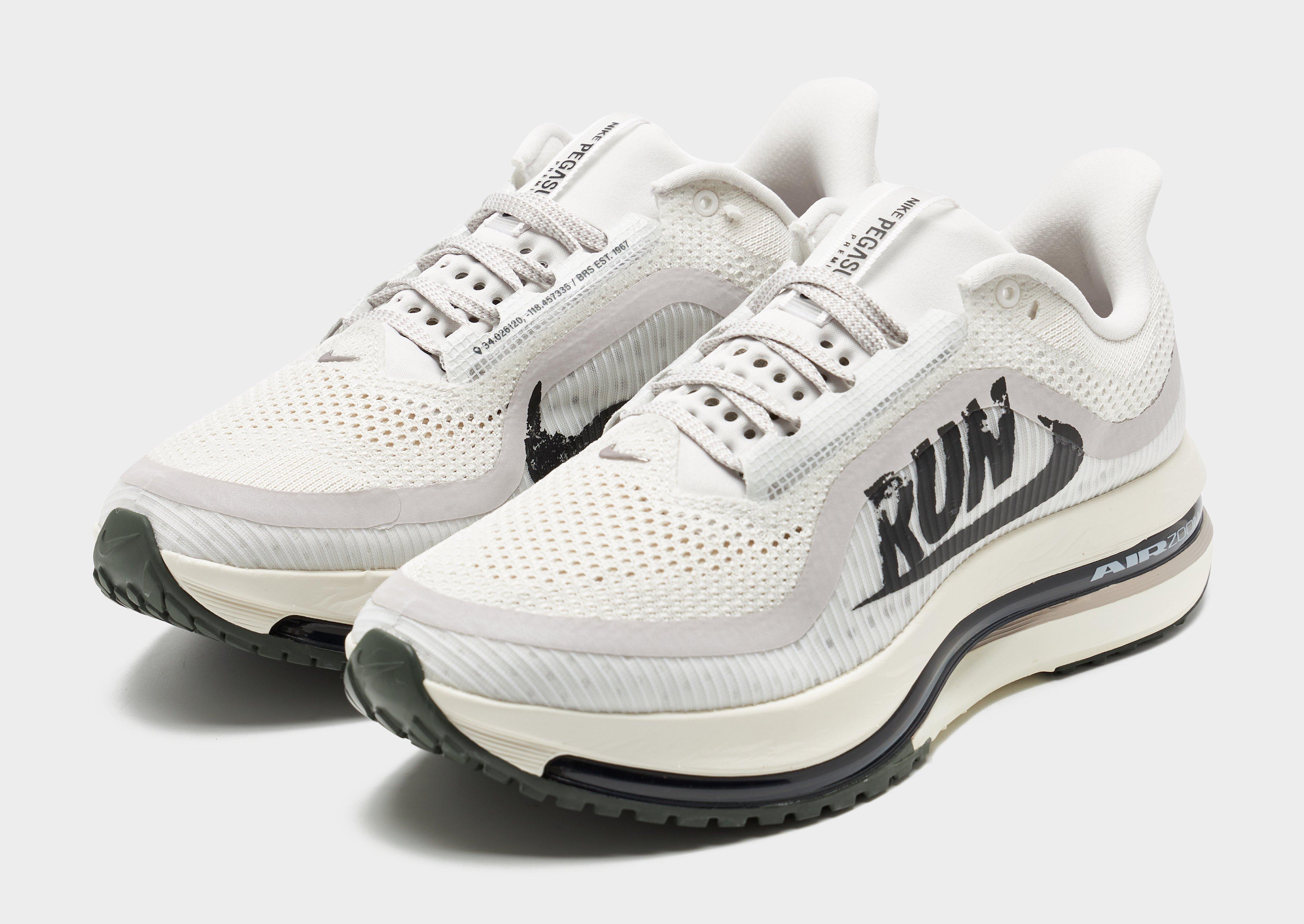 Nike Pegasus Premium