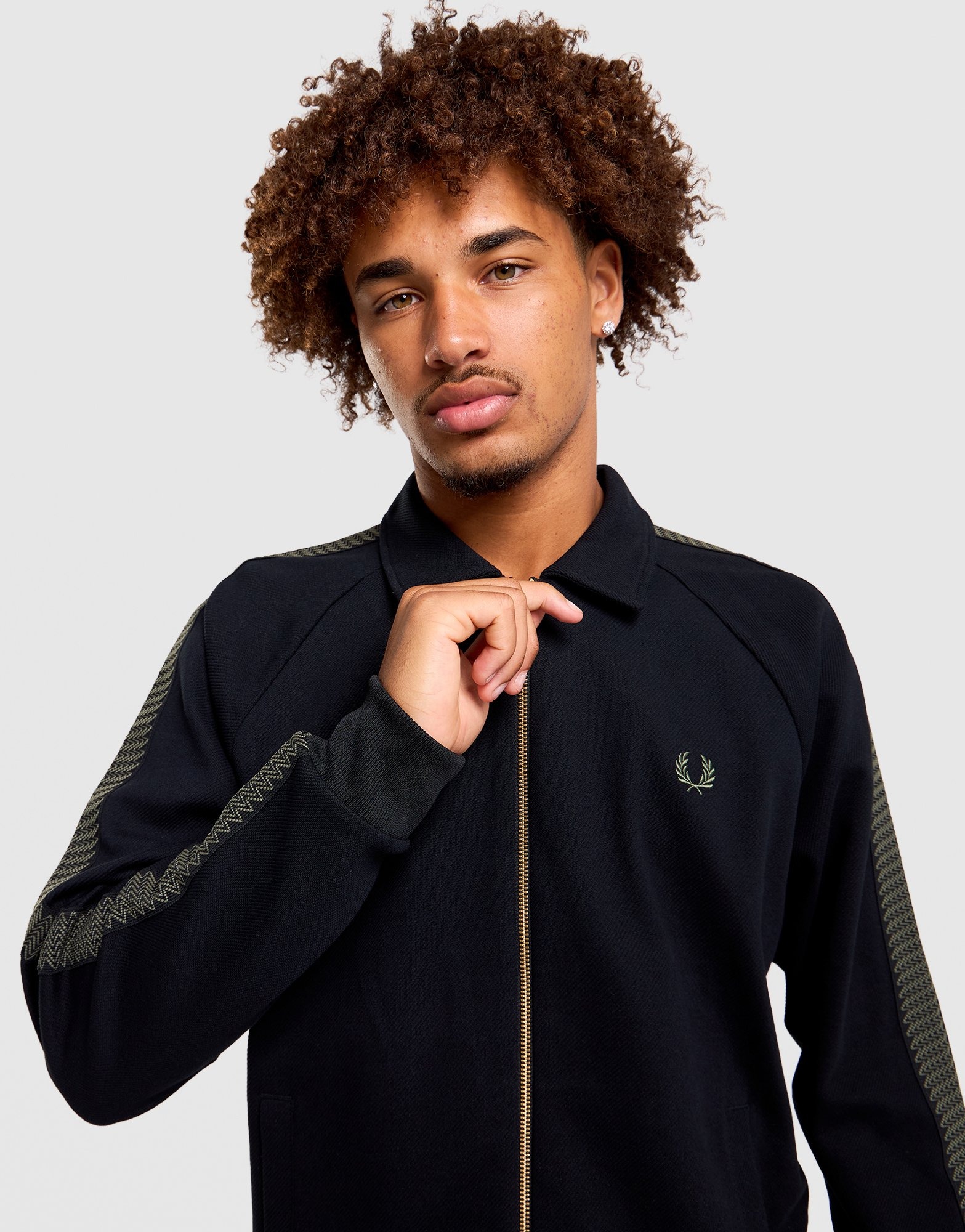 FRED PERRY ブラック ジップアップジャケット L Zip Through Jacket(8 90A：BLACK / CHAMPAGNE): | FRED PERRY JAPAN