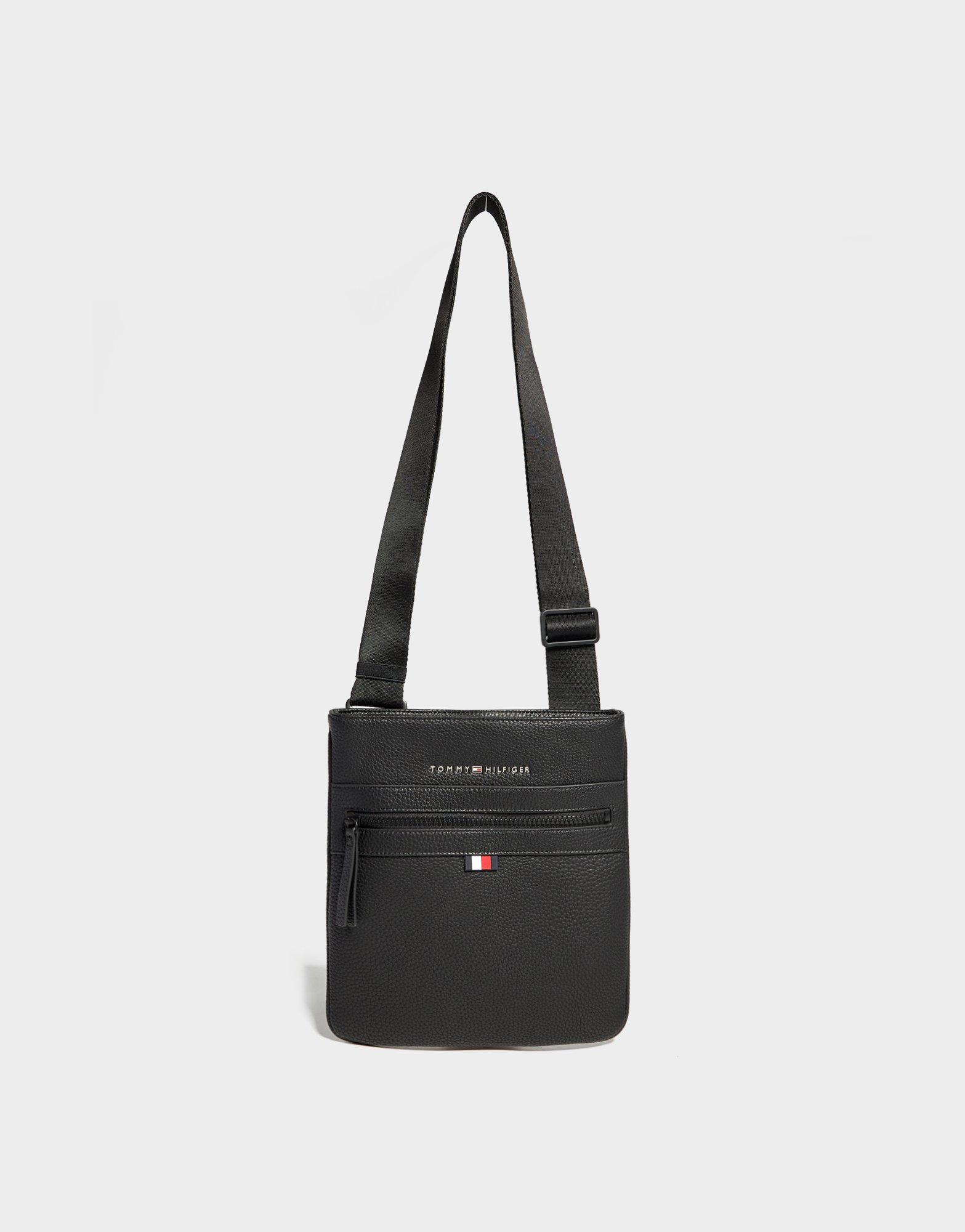 Tommy Hilfiger Essential Crossbody Bag