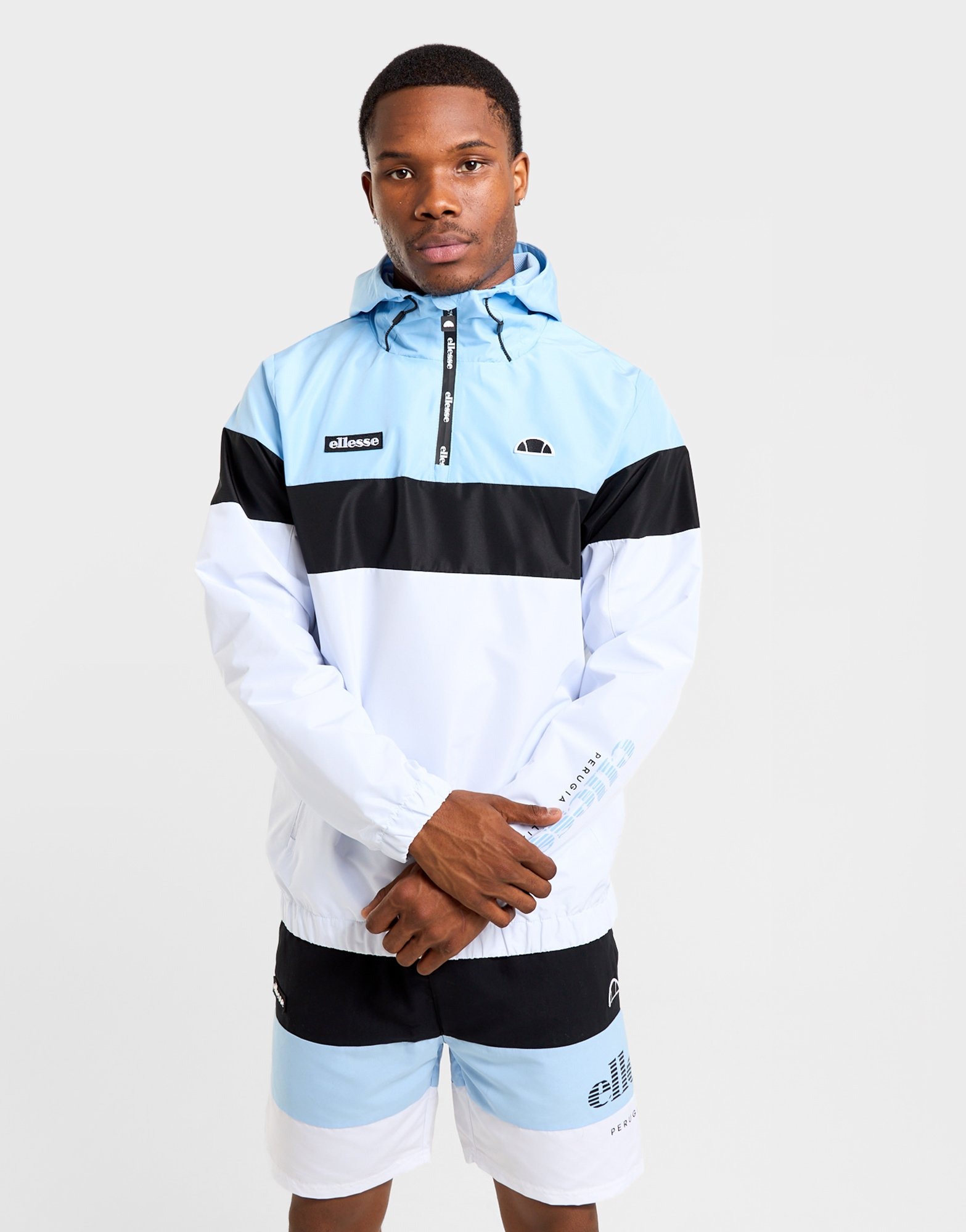 ellesse 青 ナイロン ジャケット(上下セット) 最 安値 価格スポーツ - ellesse 青 ナイロン ジャケット(上下
