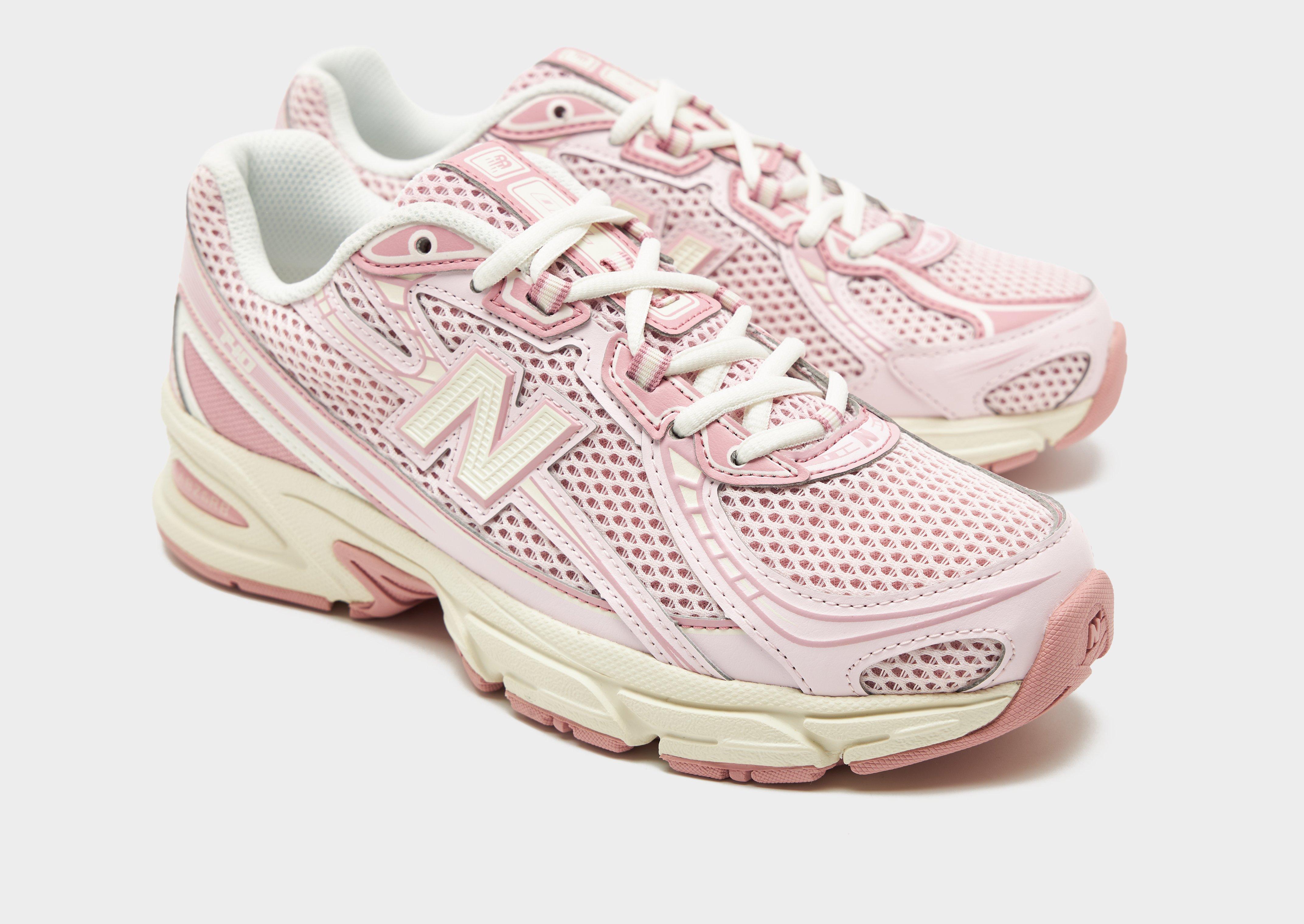 New Balance 740 Women's