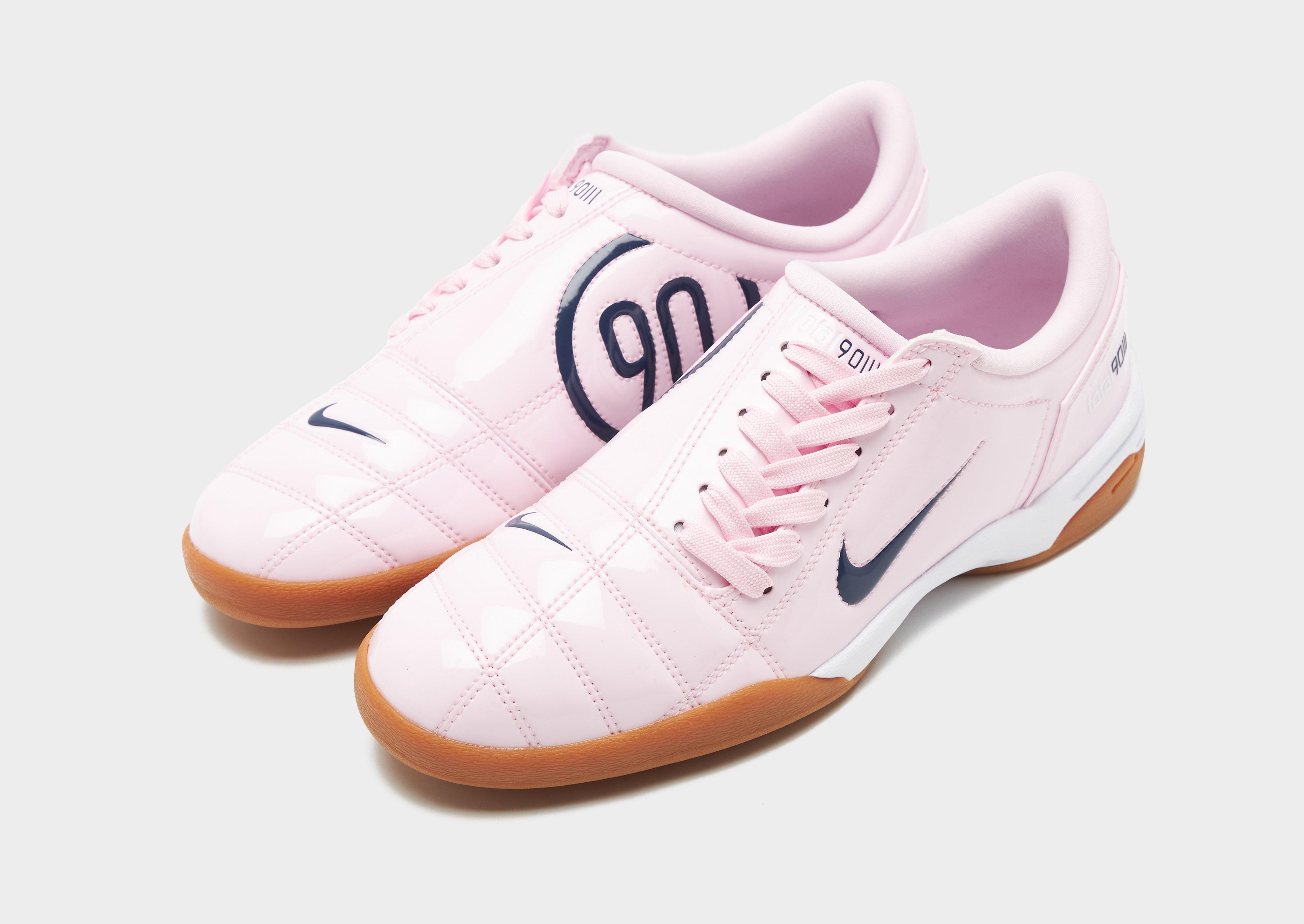 Nike Total 90 Women's