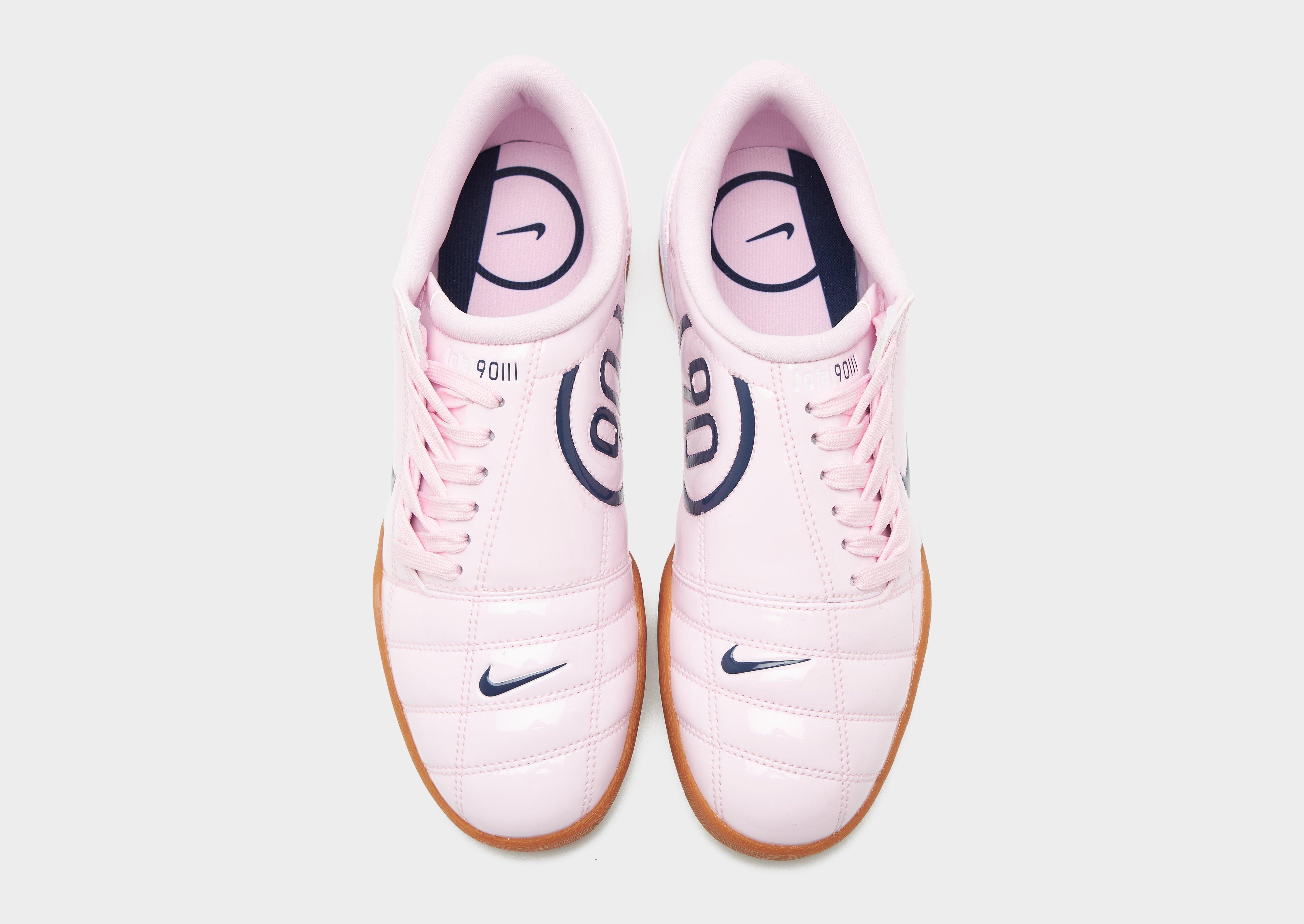 Nike Total 90 Women's