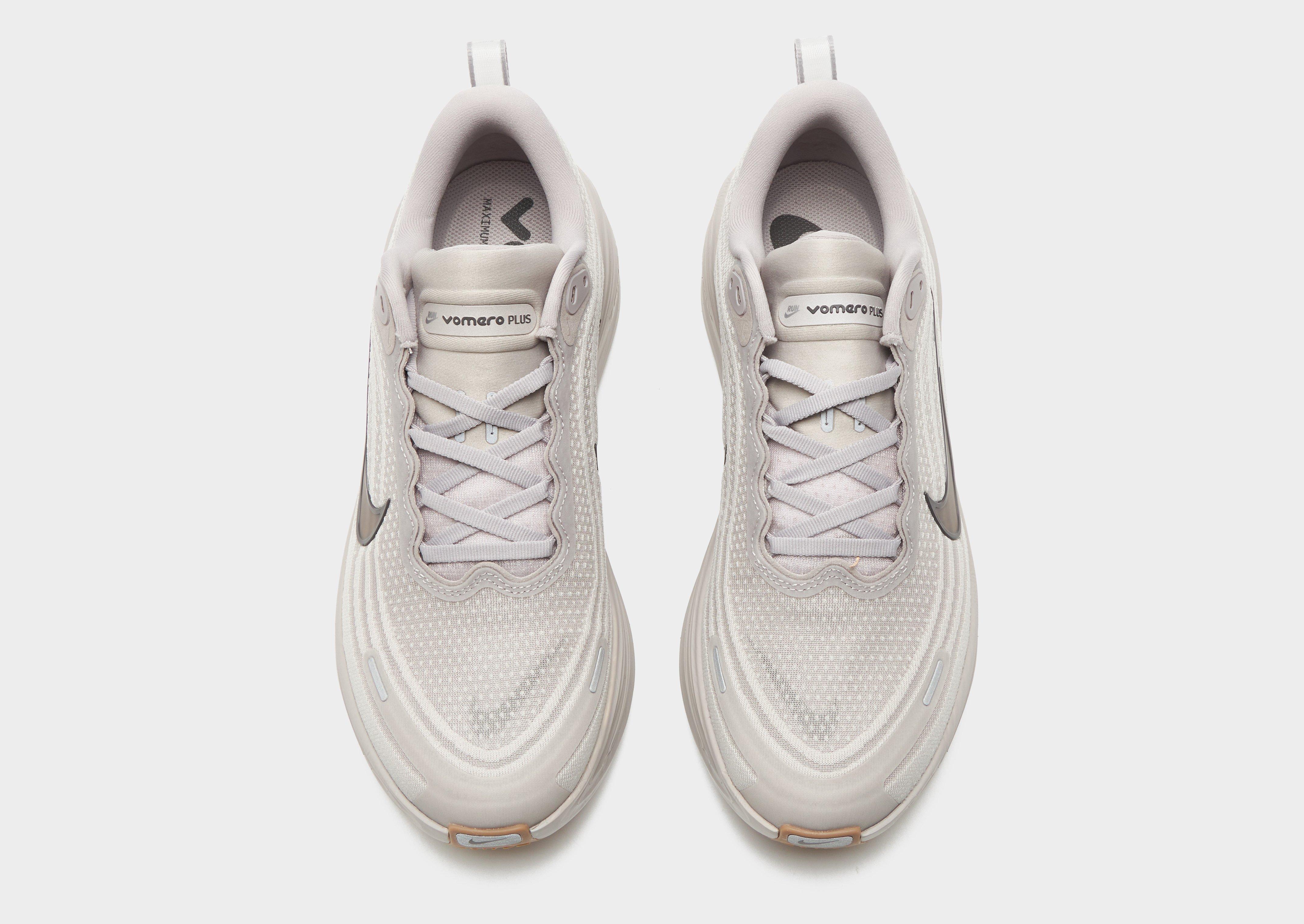 Nike Vomero Plus
