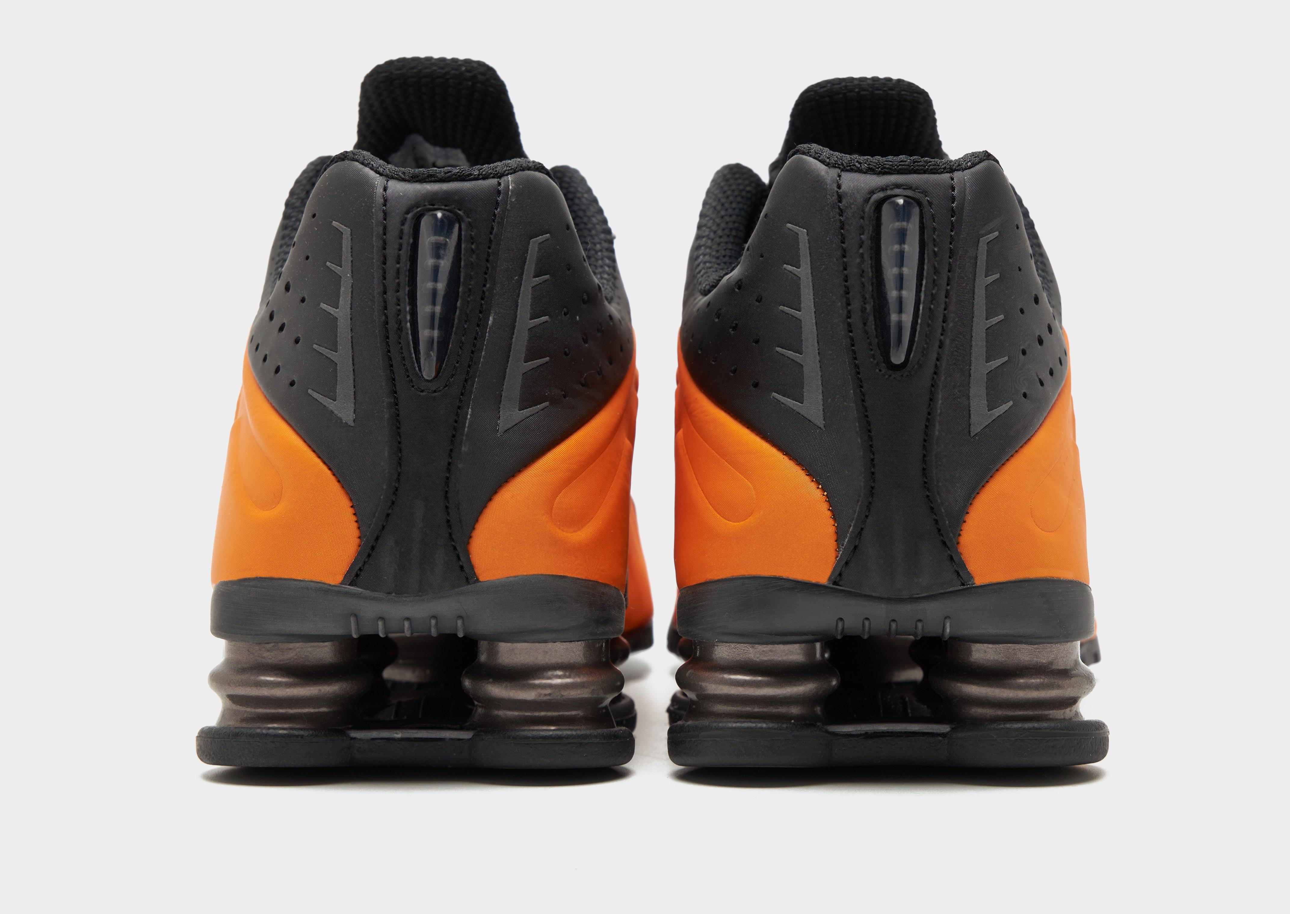 Nike Shox R4