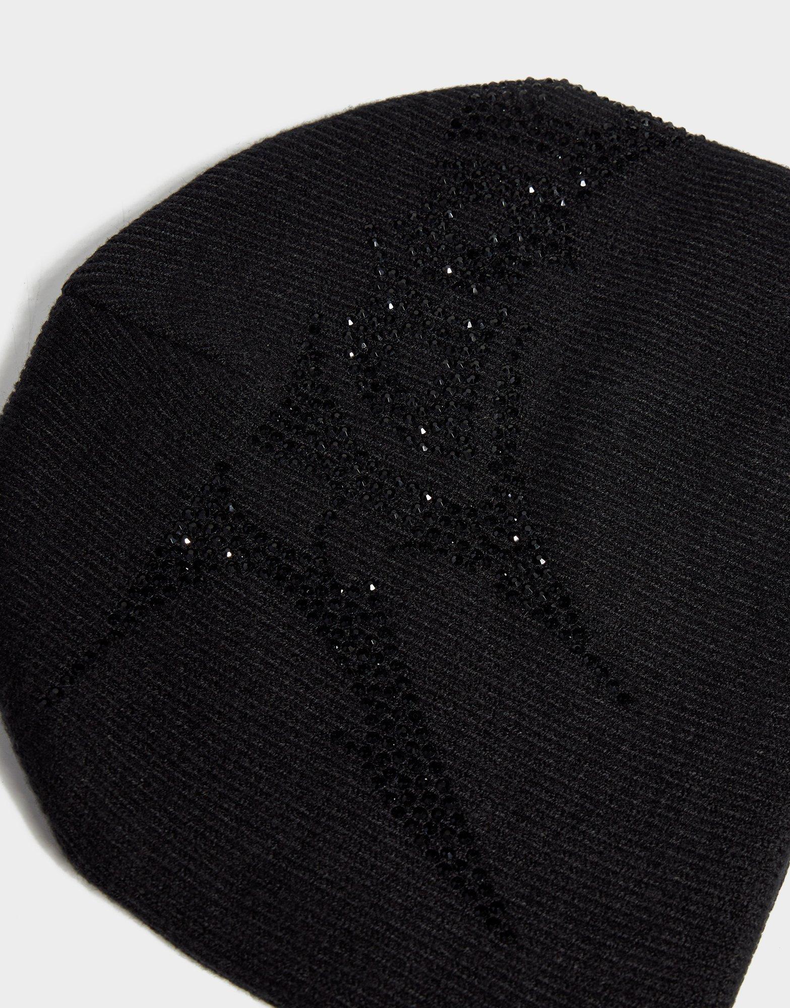Hoodrich Diamante Skull Beanie