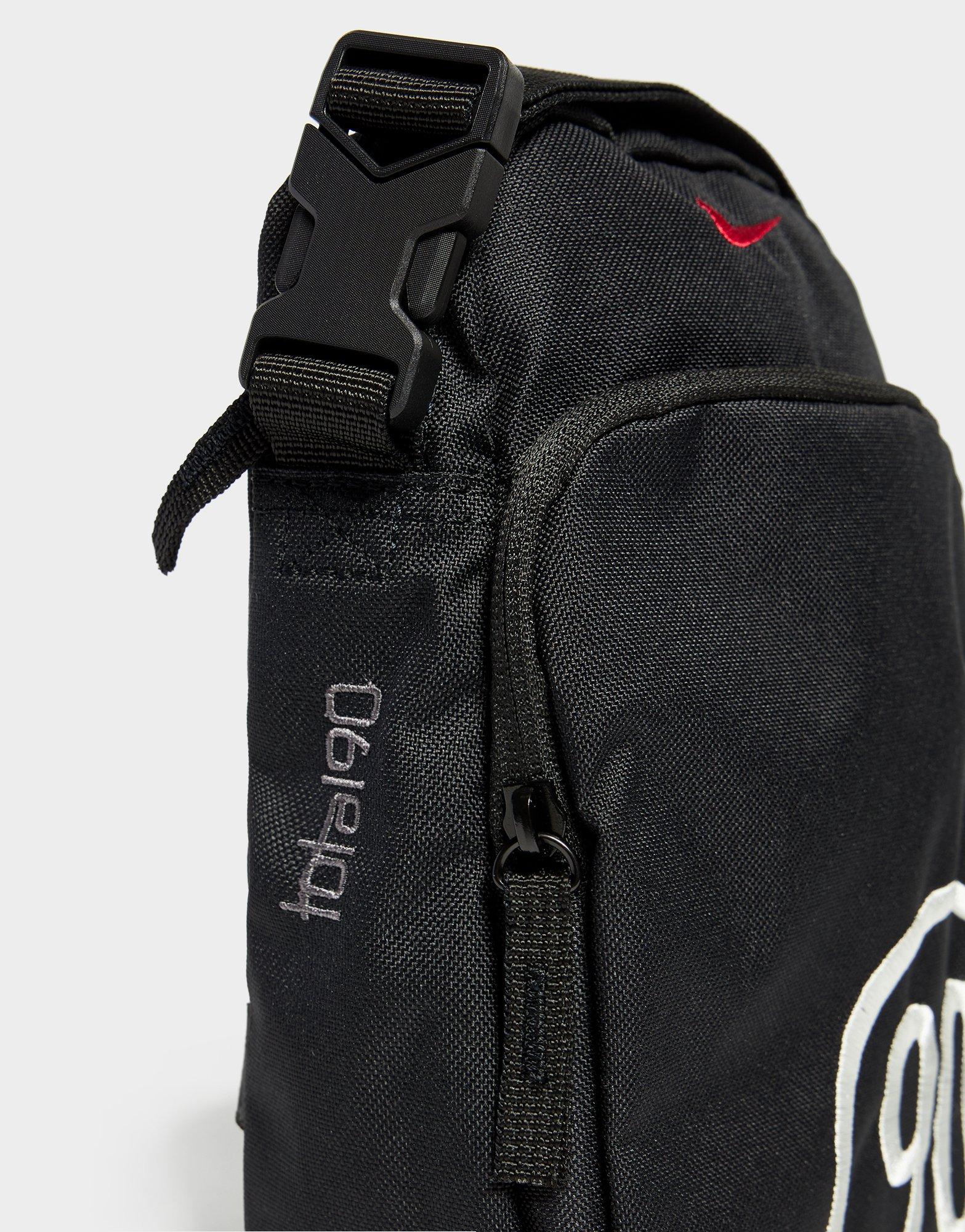 Nike Total 90 Heritage Crossbody Bag