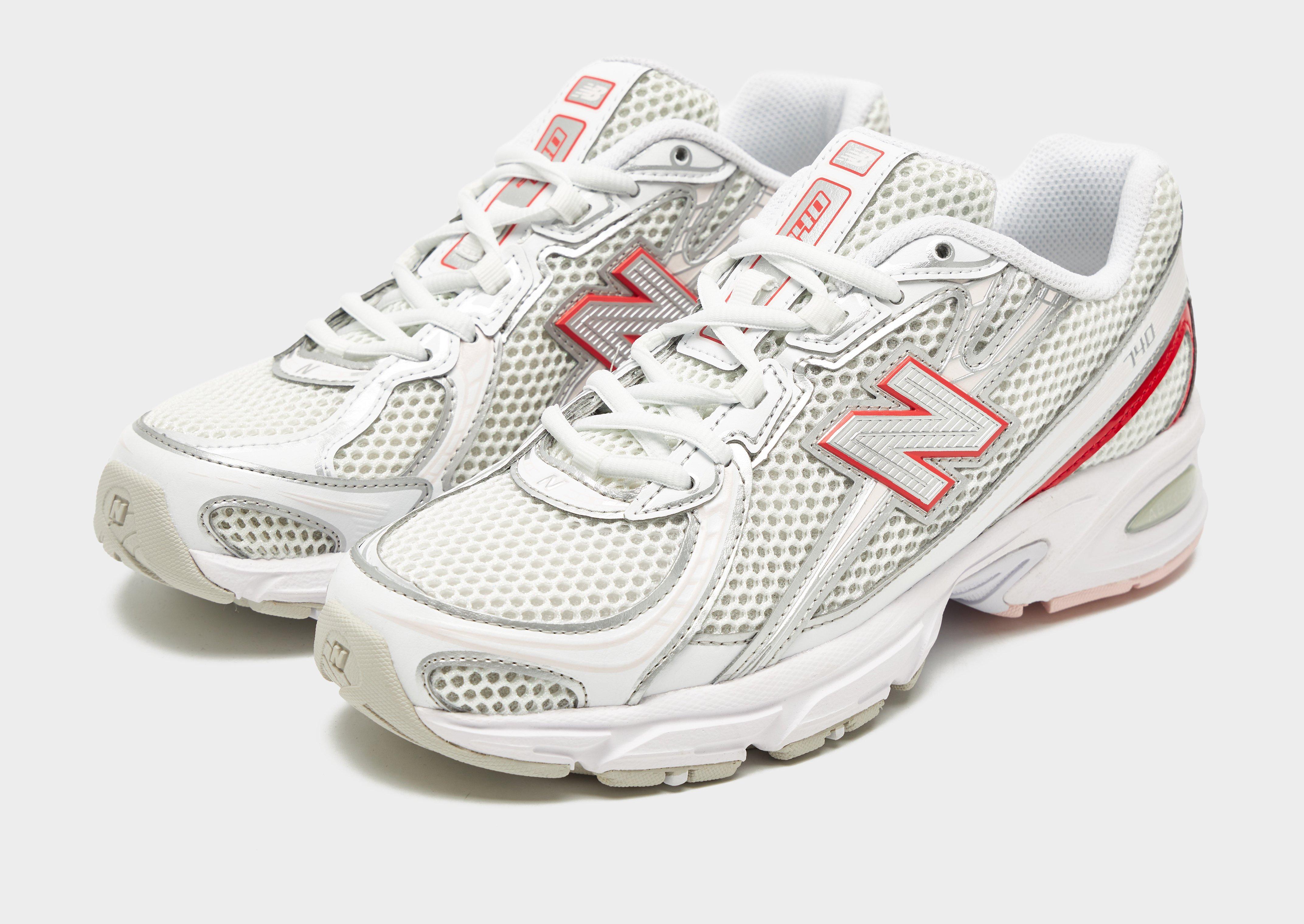 New Balance 740 Women's
