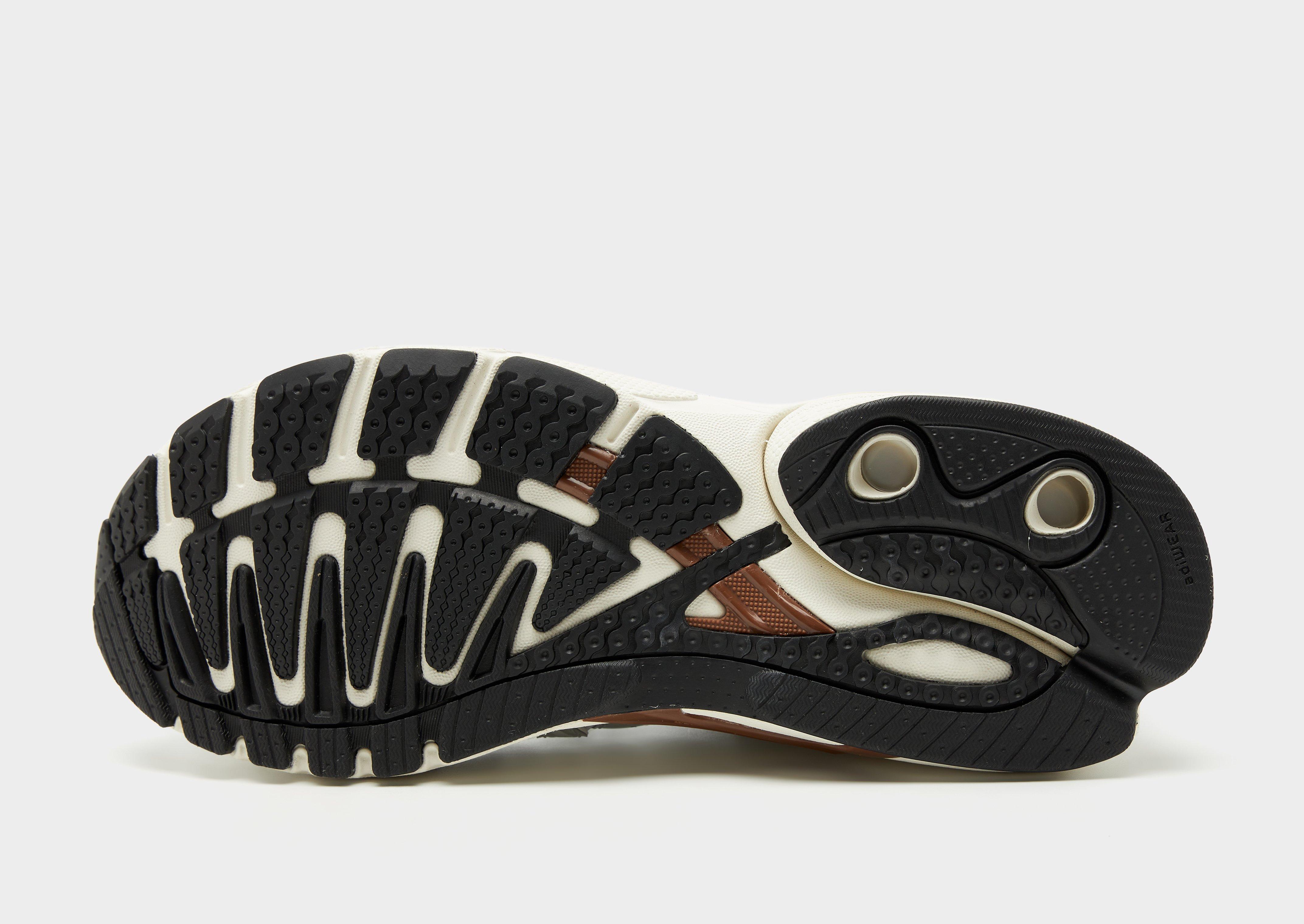 adidas Adistar Control 5 Women's