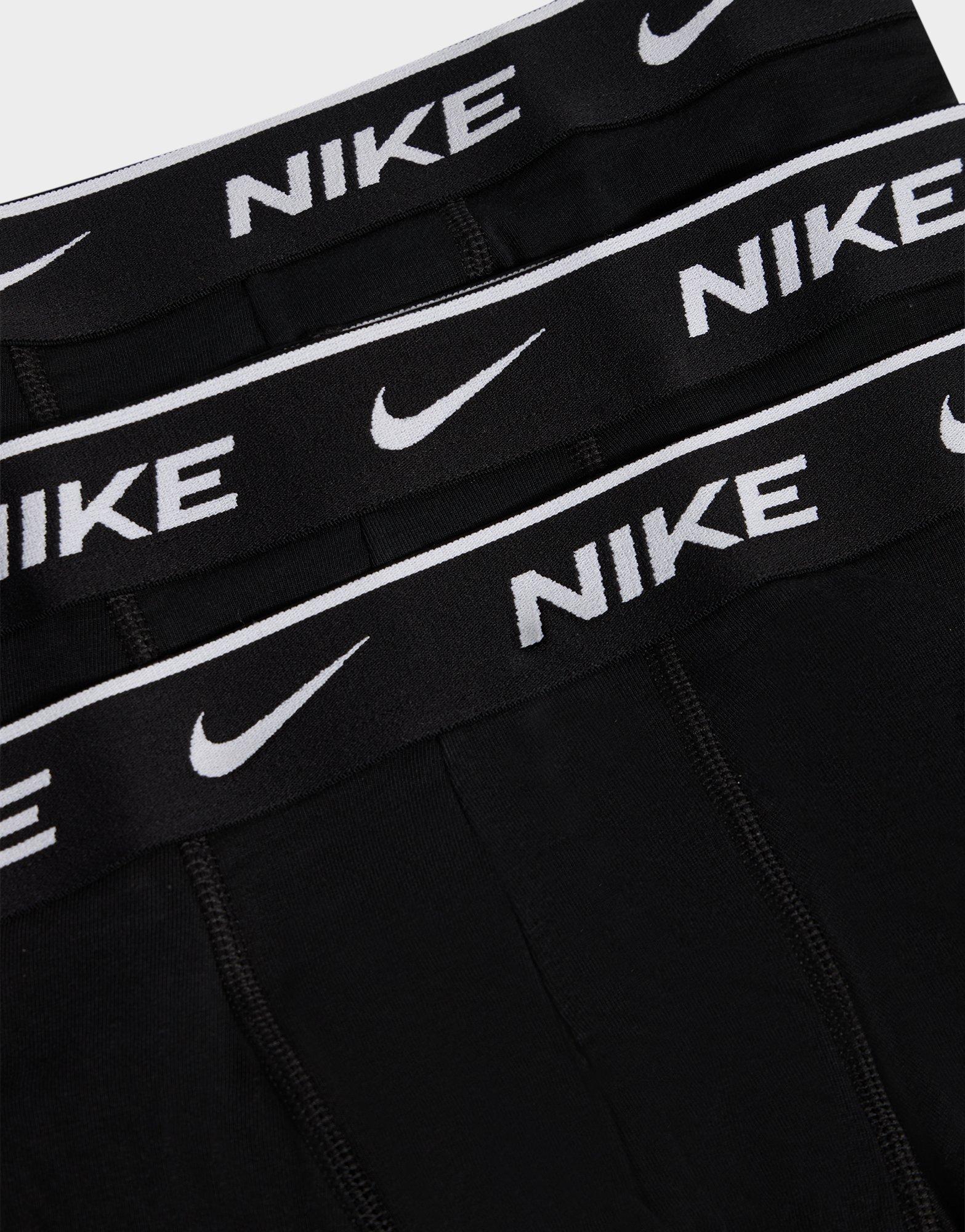 Nike Dri-FIT Essential Trunks (3 Pack)
