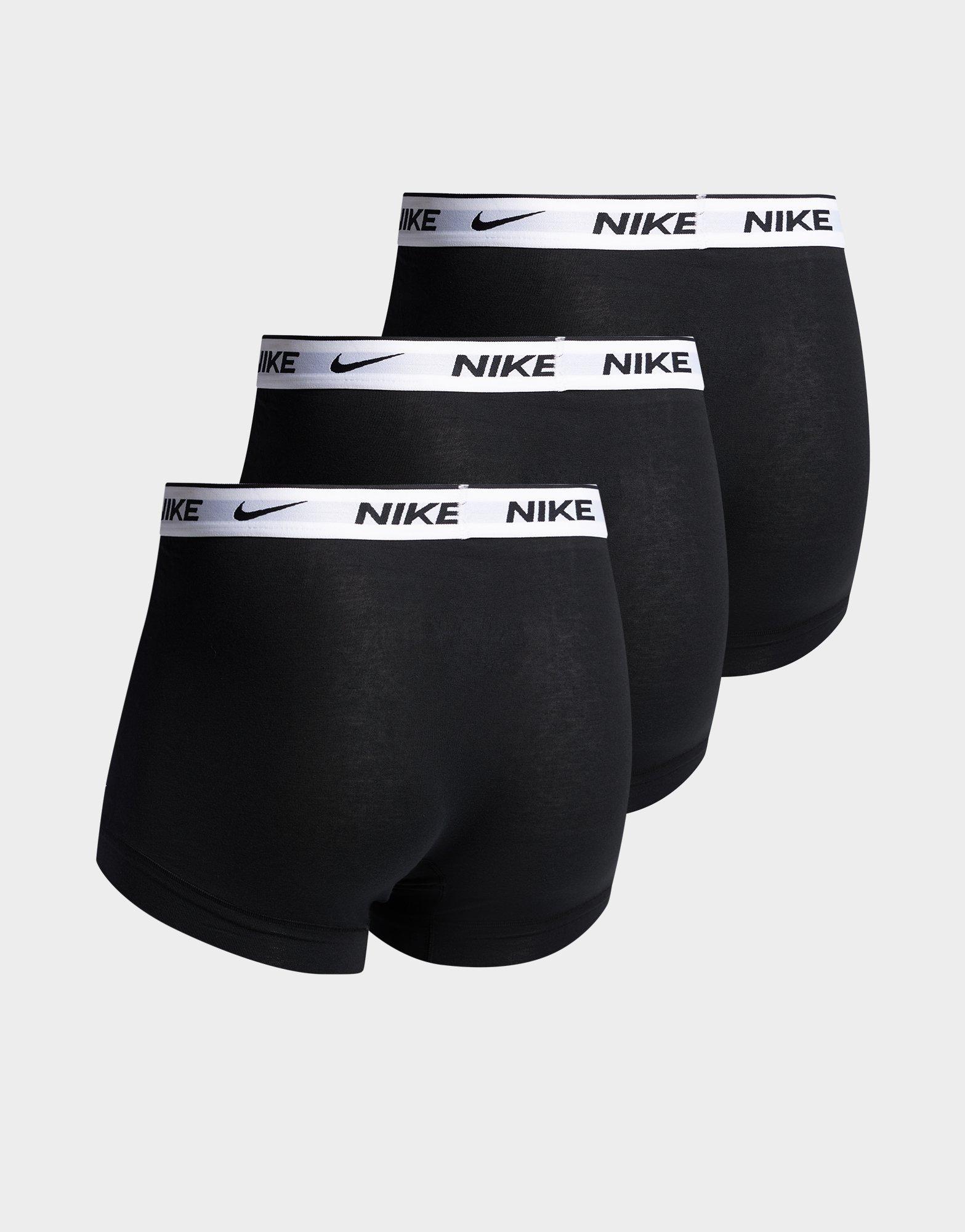 Nike Dri-FIT Essential Trunks (3 Pack)